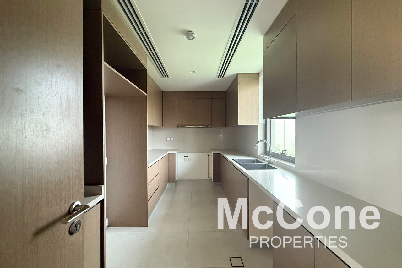 4 Bedroom Villa for Sale in Tilal Al Furjan, Al Furjan — photo 3 of 17