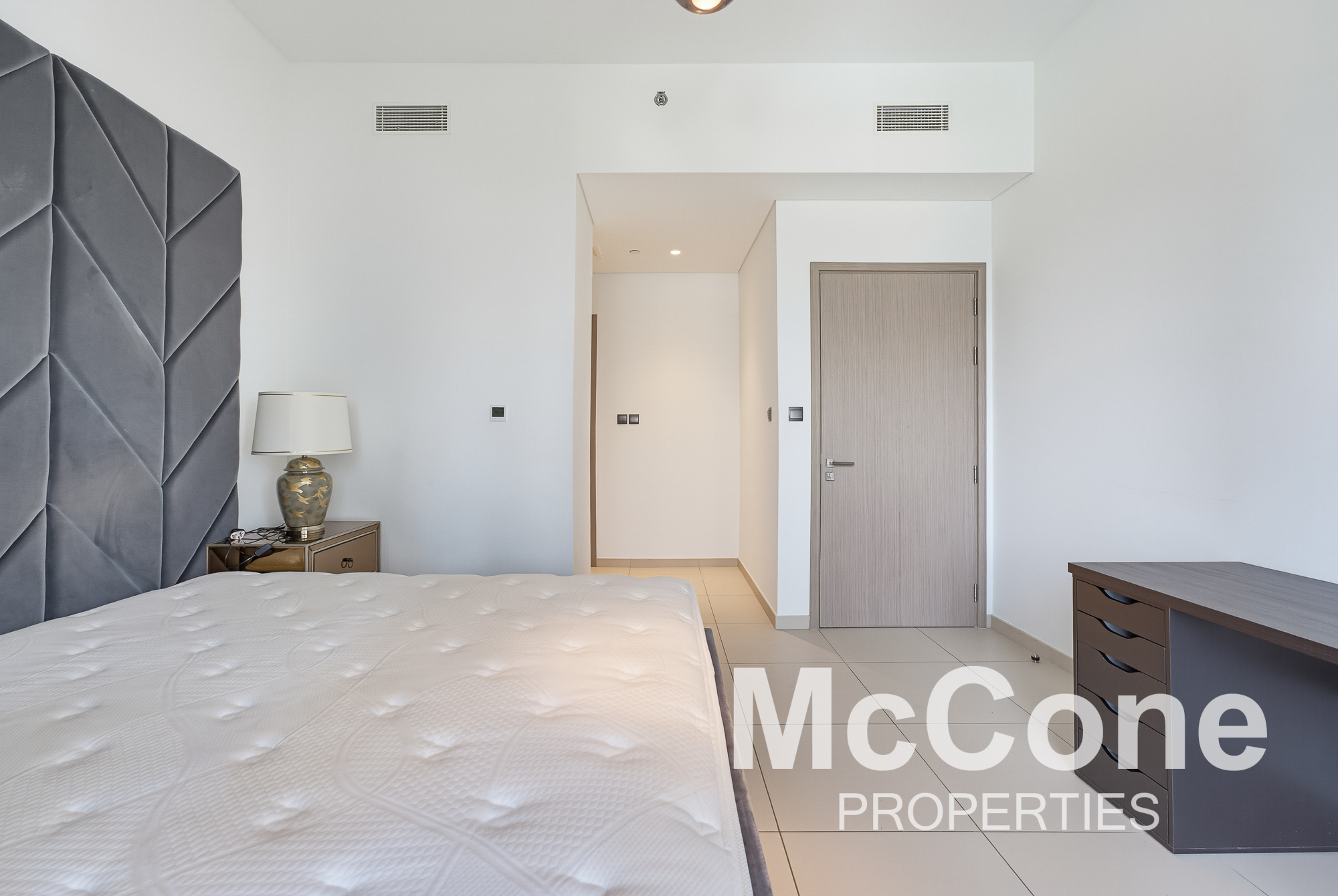 3 Bedroom Apartment for Sale in Act Two, Downtown Dubai — photograph 19 of 26