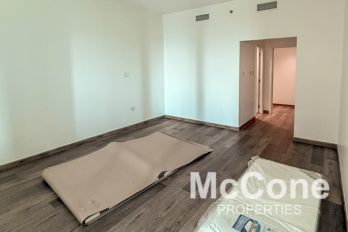 2 Bedroom Apartment for Sale in MAG 218, Dubai Marina — photograph 10 of 14