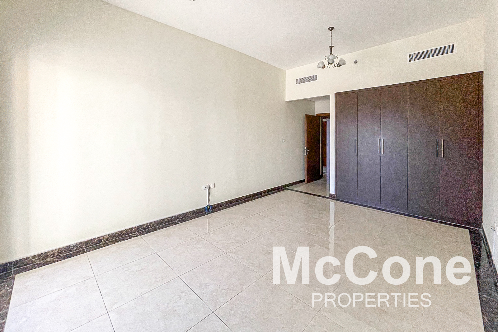 1 Bedroom Apartment for Sale in Pantheon Boulevard, Jumeirah Village Circle — photo 4 of 16
