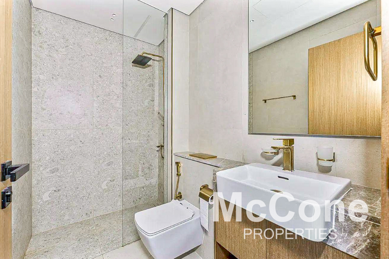 2 Bedroom Apartment for Sale in Binghatti Azure, Jumeirah Village Circle — photo 9 of 15