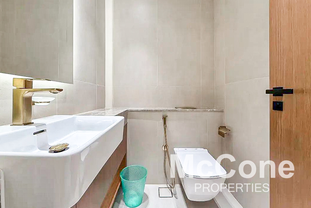 2 Bedroom Apartment for Sale in Binghatti Azure, Jumeirah Village Circle — photograph 12 of 15