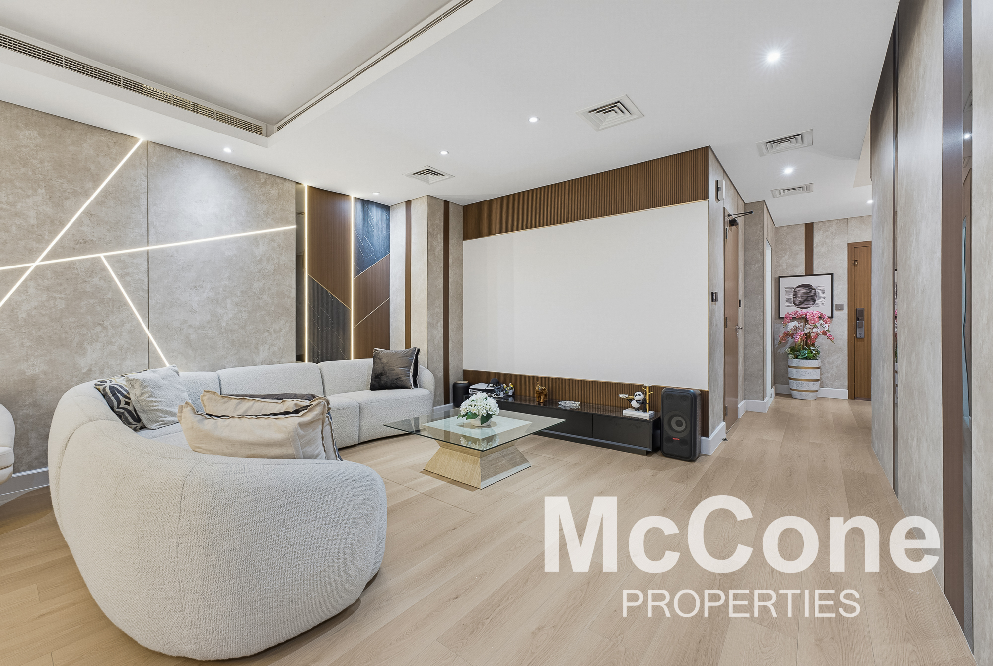 5 Bedroom Townhouse for Sale in Lilac Park, Jumeirah Village Circle — photo 4 of 30