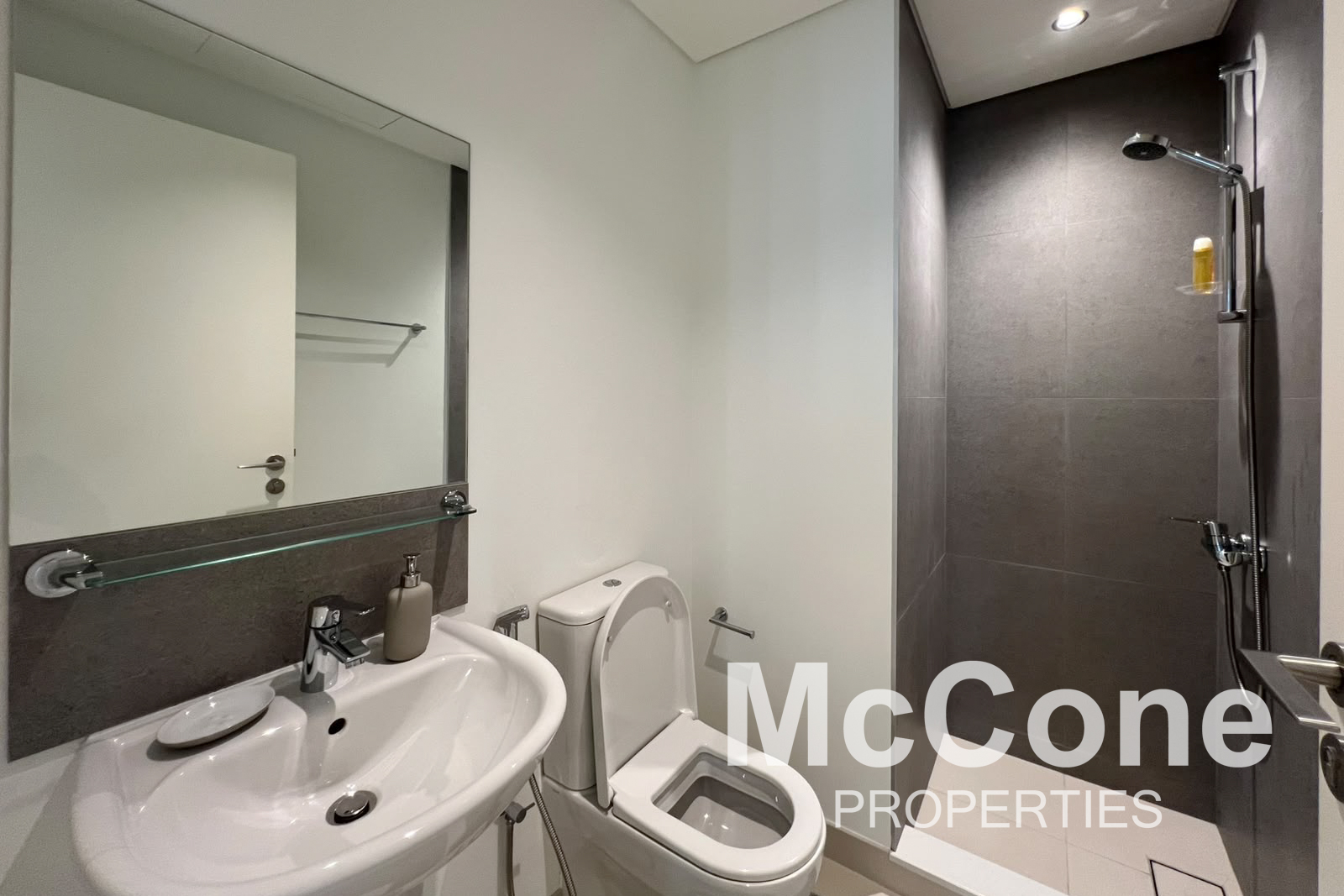 3 Bedroom Apartment for Sale in Burj Crown, Downtown Dubai — photograph 16 of 29
