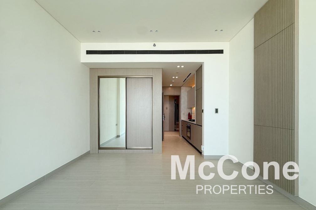 Studio Apartment for Sale in Binghatti Apex, Jumeirah Village Circle — photo 6 of 22