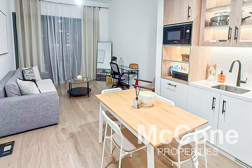 1 Bedroom Apartment for Sale in Liva, Town Square