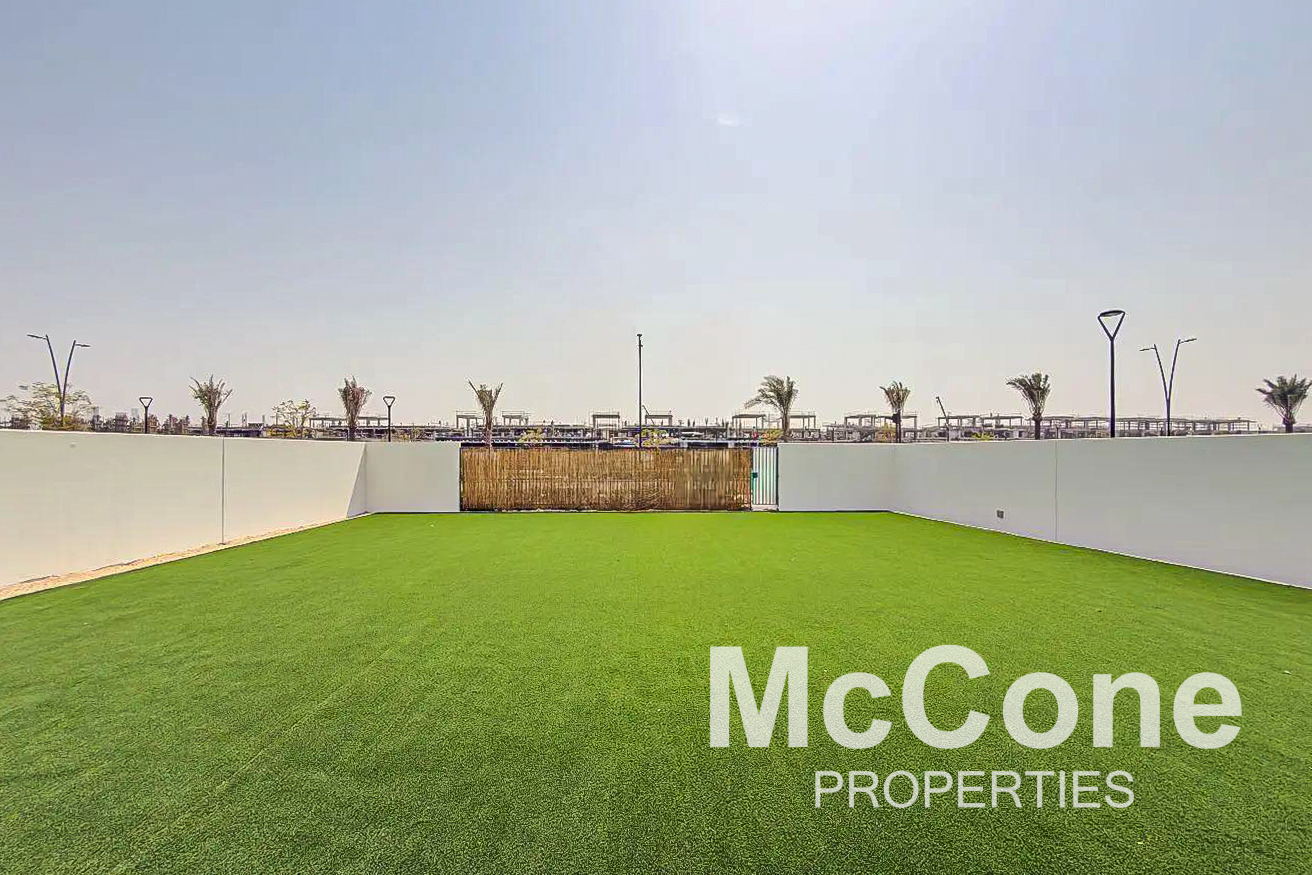 3 Bedroom Villa for Sale in Fairway Villas 2, Dubai South (Dubai World Central) — photograph 14 of 16