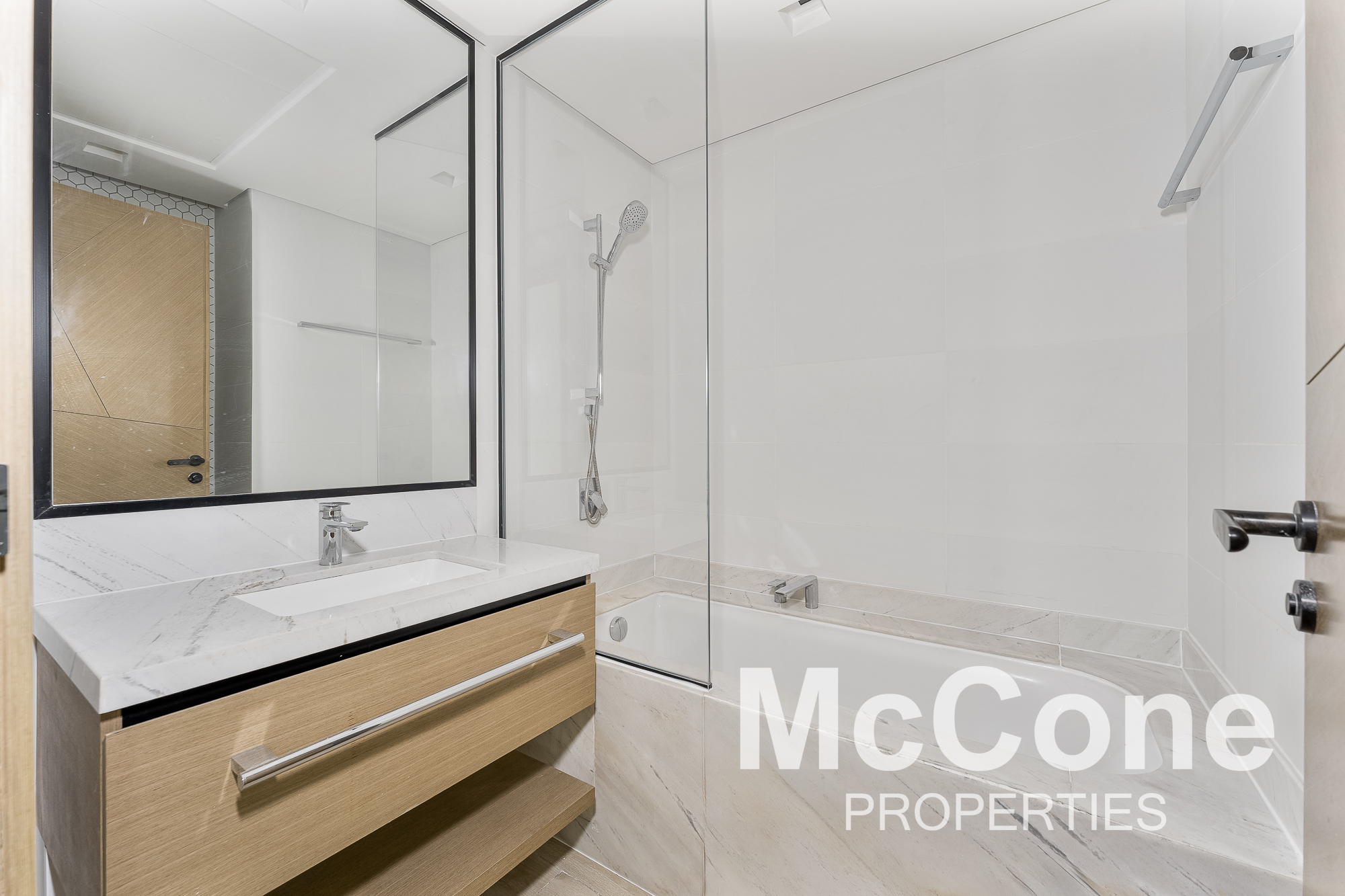 2 Bedroom Apartment for Sale in Palace Residences, Dubai Creek Harbour (The Lagoons) — photograph 11 of 18