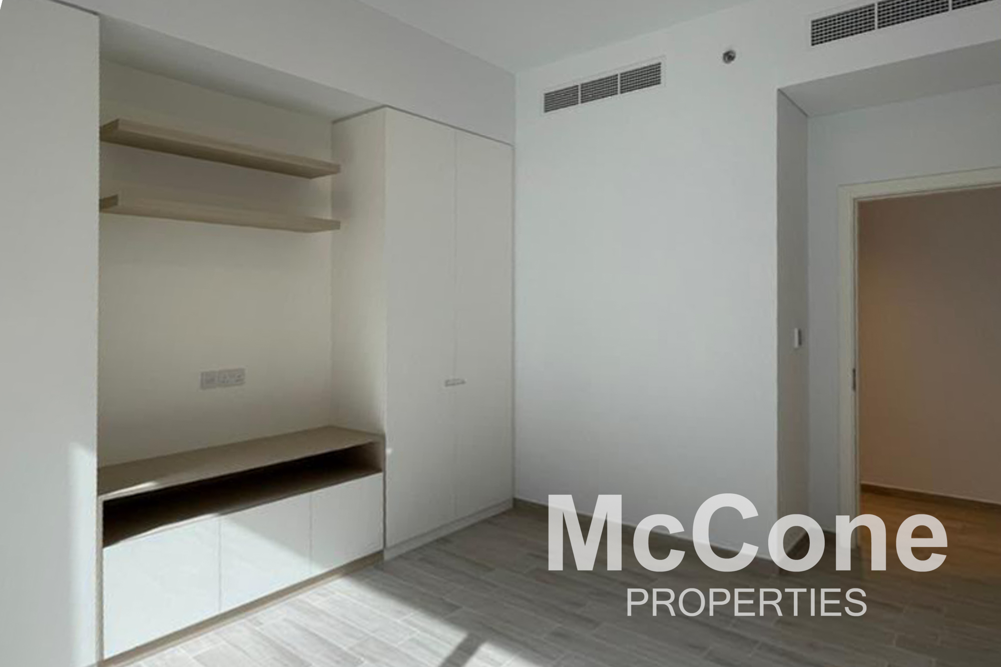 2 Bedroom Apartment for Sale in Belgravia 3B, Jumeirah Village Circle — photo 7 of 16