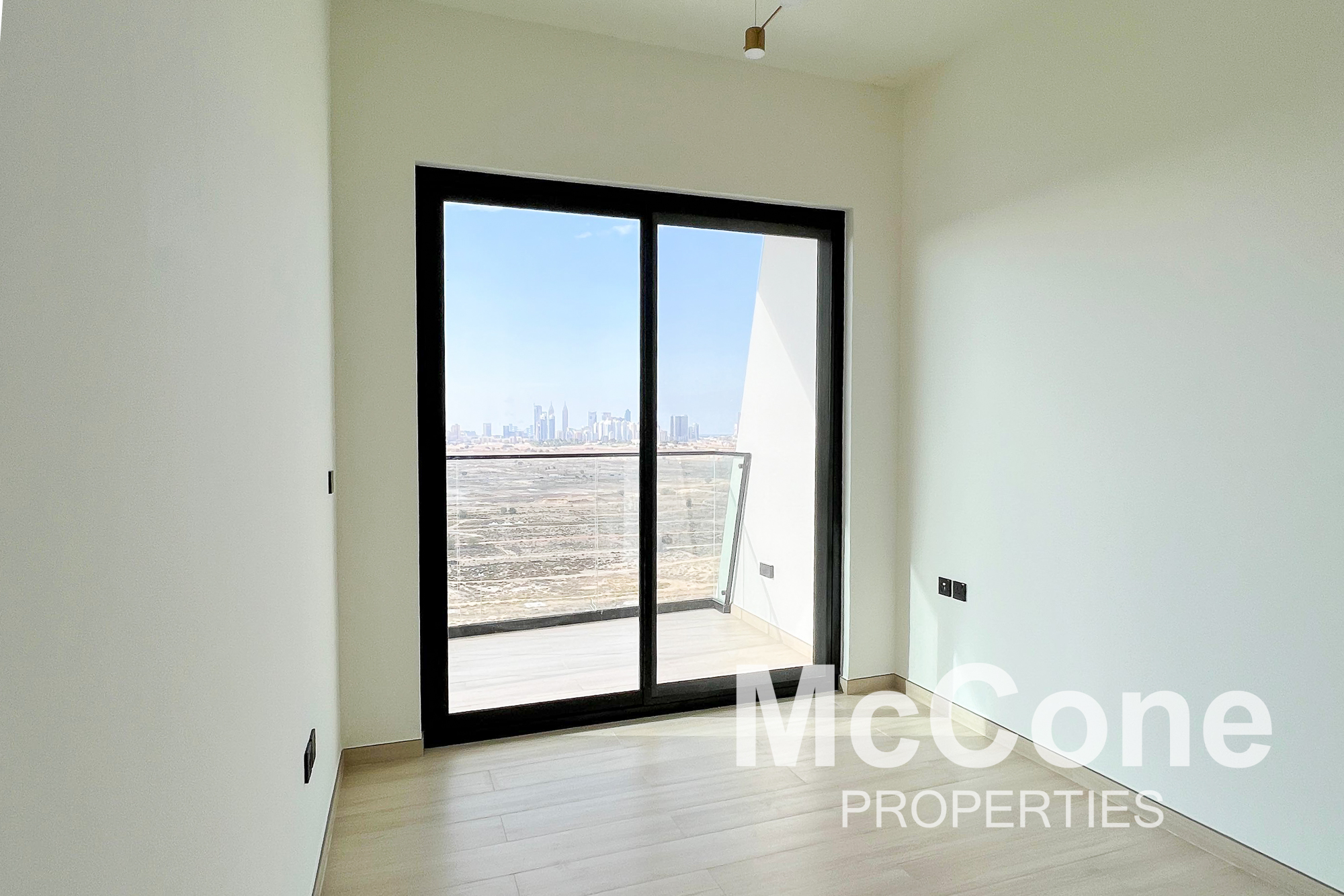 1 Bedroom Apartment for Sale in Binghatti Heights, Jumeirah Village Circle — photo 2 of 10