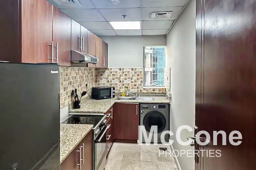 1 Bedroom Apartment for Sale in Safeer Tower 2, Business Bay — photo 3 of 16