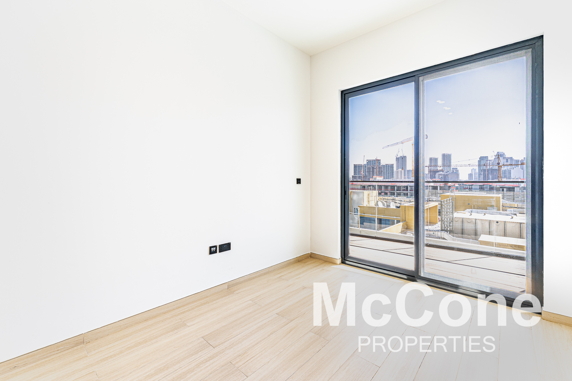 1 Bedroom Apartment for Sale in Binghatti Heights, Jumeirah Village Circle — photo 4 of 15