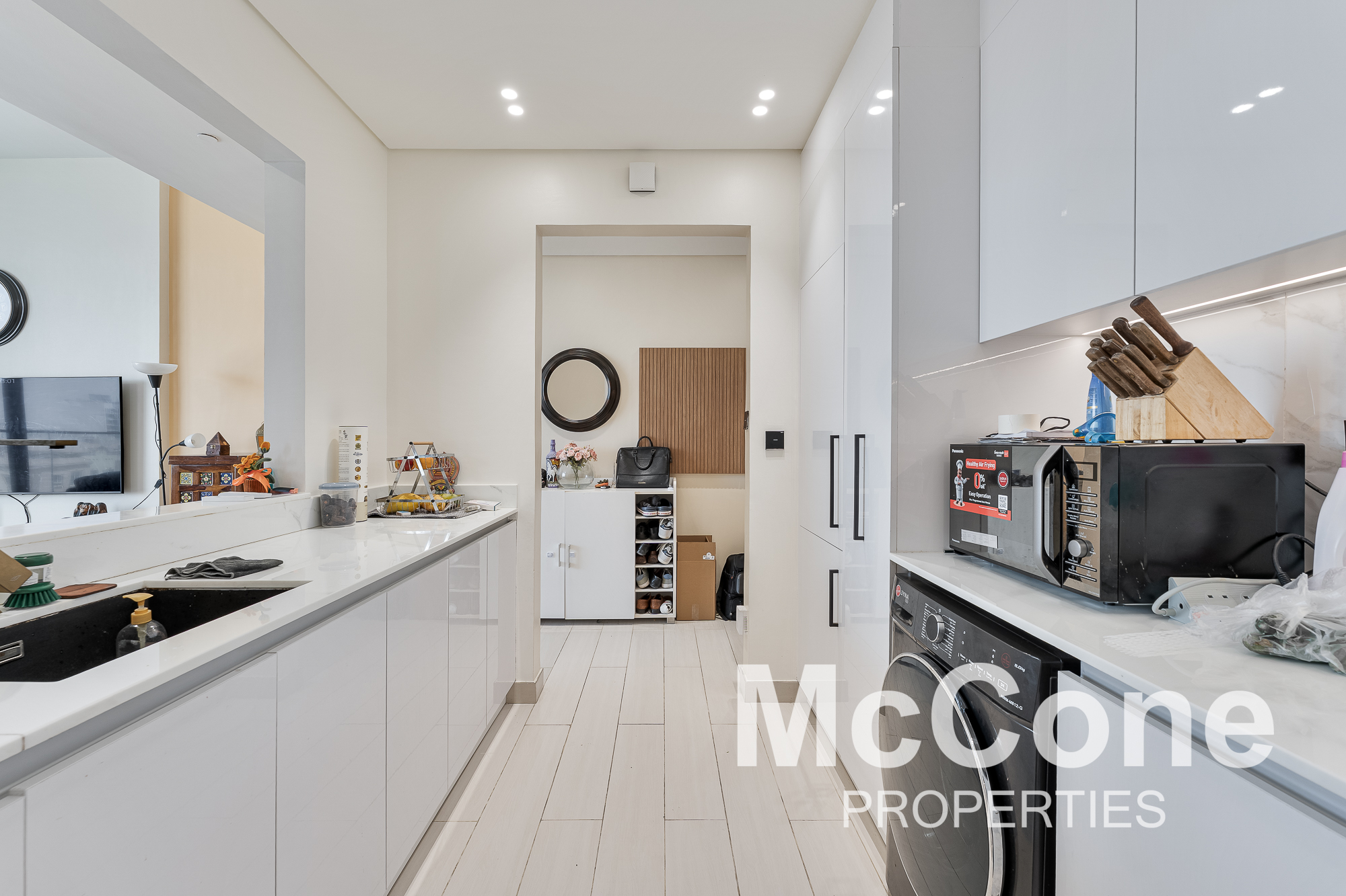 2 Bedroom Apartment for Sale in Binghatti Amber, Jumeirah Village Circle — photo 4 of 10