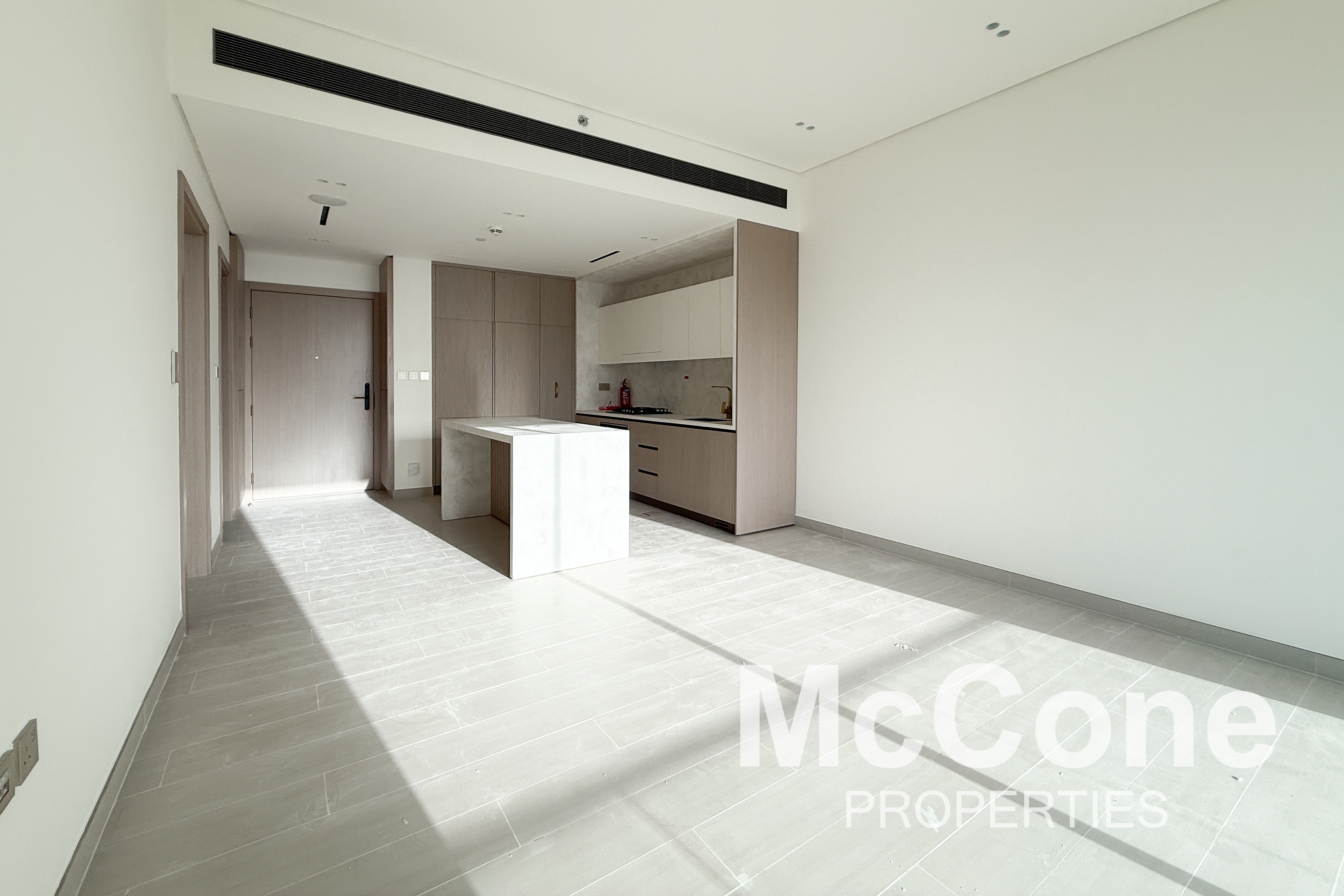 1 Bedroom Apartment for Sale in Binghatti Phoenix, Jumeirah Village Circle — photo 2 of 16