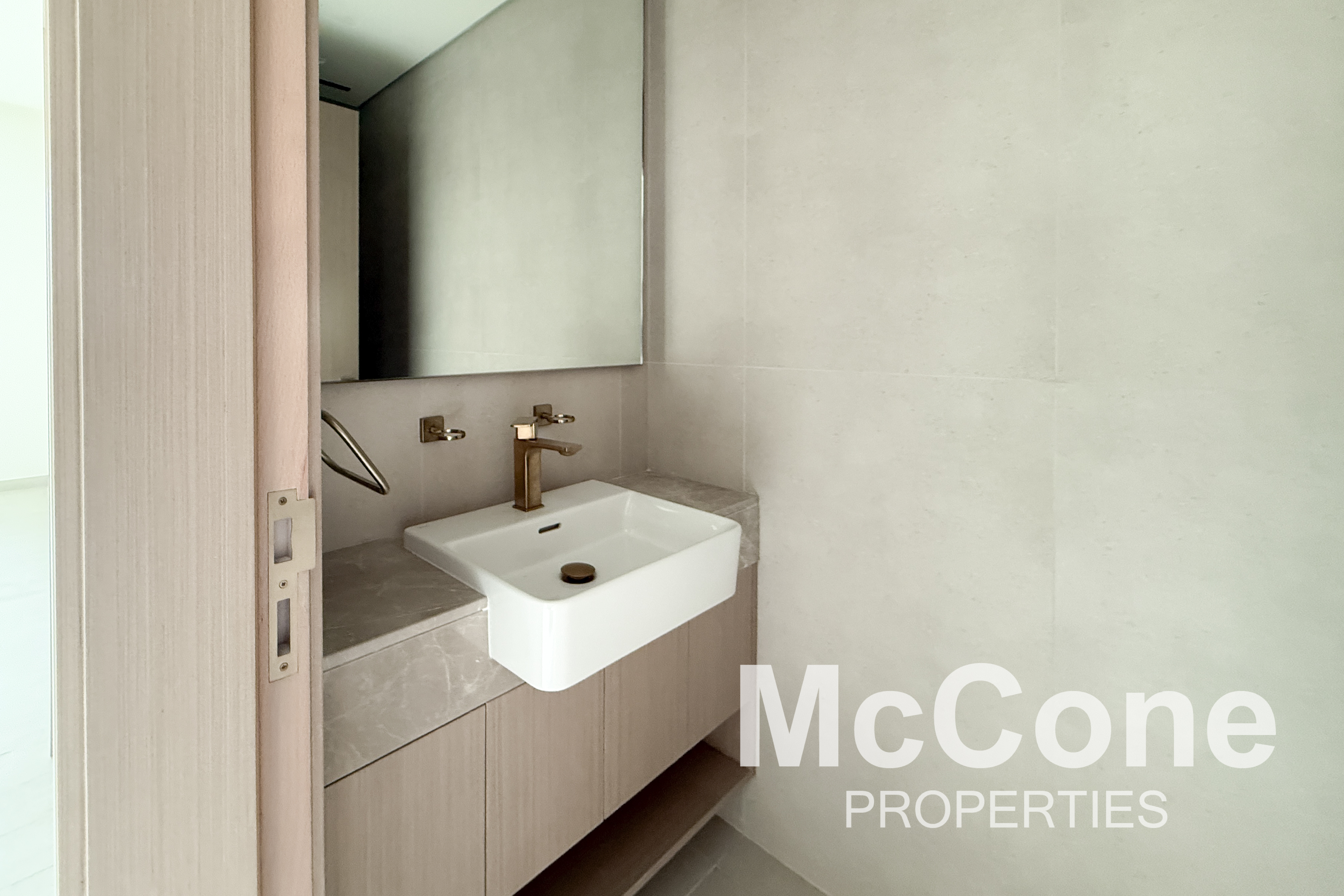 1 Bedroom Apartment for Sale in Binghatti Phoenix, Jumeirah Village Circle — photo 6 of 16