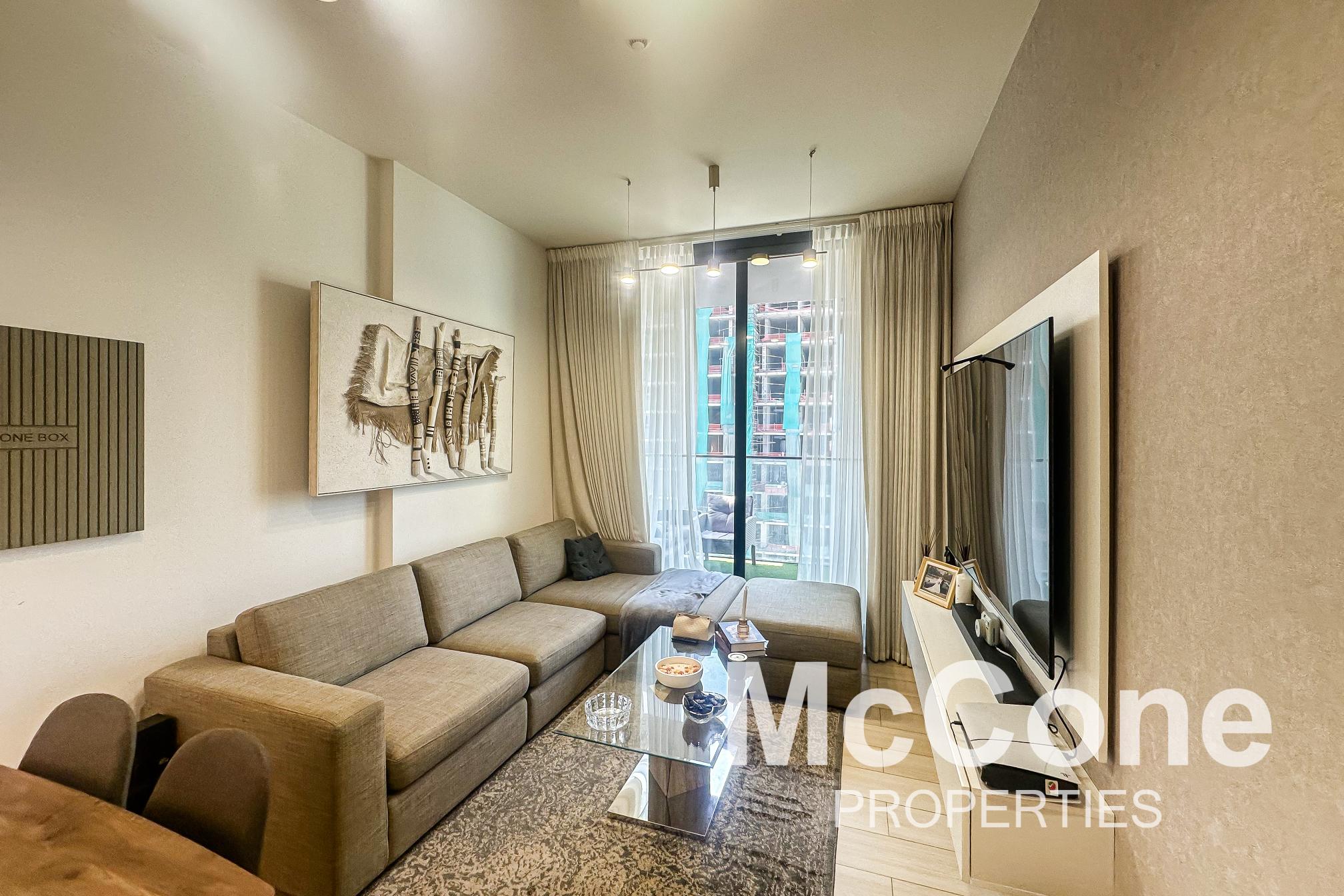 1 Bedroom Apartment for Sale in Binghatti Crest, Jumeirah Village Circle