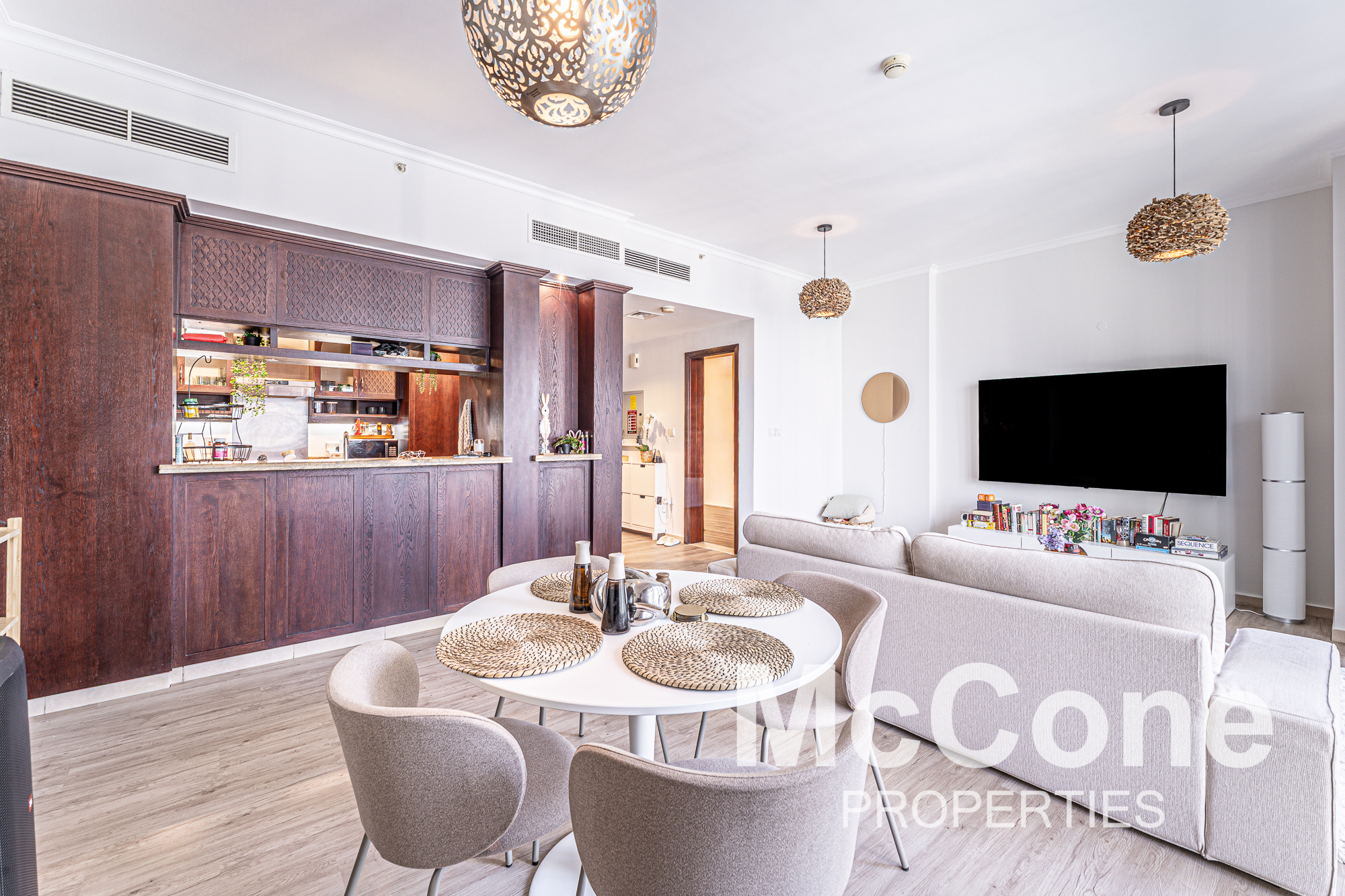 1 Bedroom Apartment for Sale in The Residences 1, Downtown Dubai — photo 3 of 17