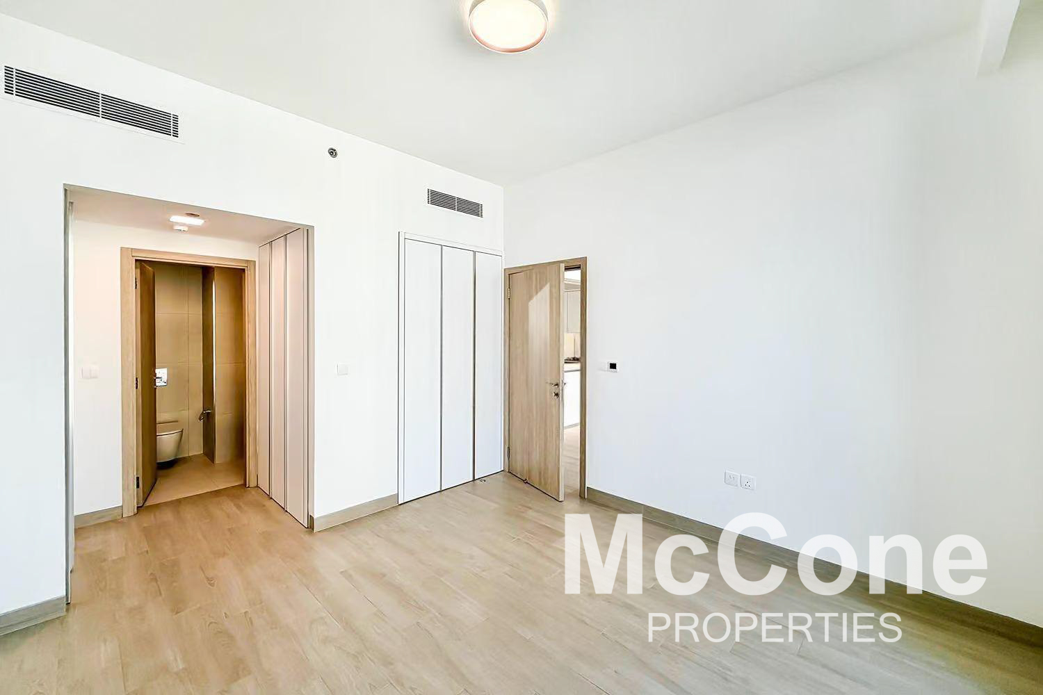 1 Bedroom Apartment for Sale in Luma Park Views, Jumeirah Village Circle — photograph 10 of 13