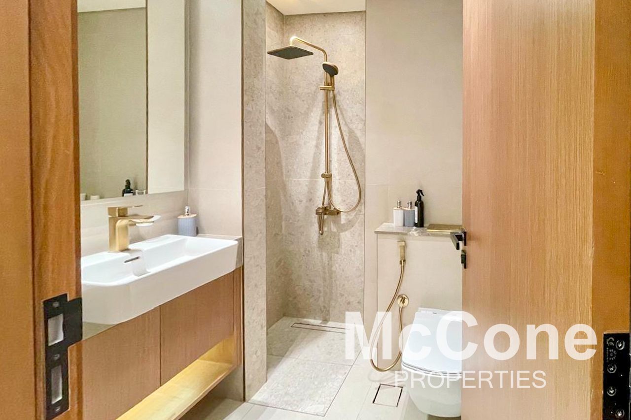 Studio Apartment for Sale in Binghatti Azure, Jumeirah Village Circle — photo 5 of 10