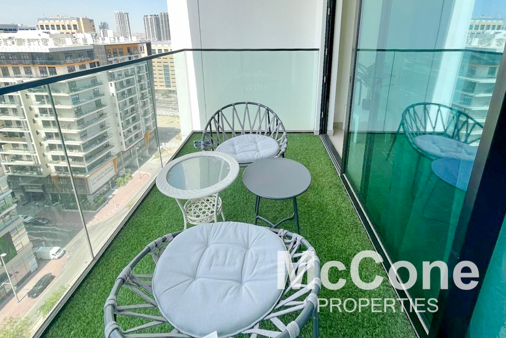 Studio Apartment for Sale in Binghatti Azure, Jumeirah Village Circle — photo 6 of 10