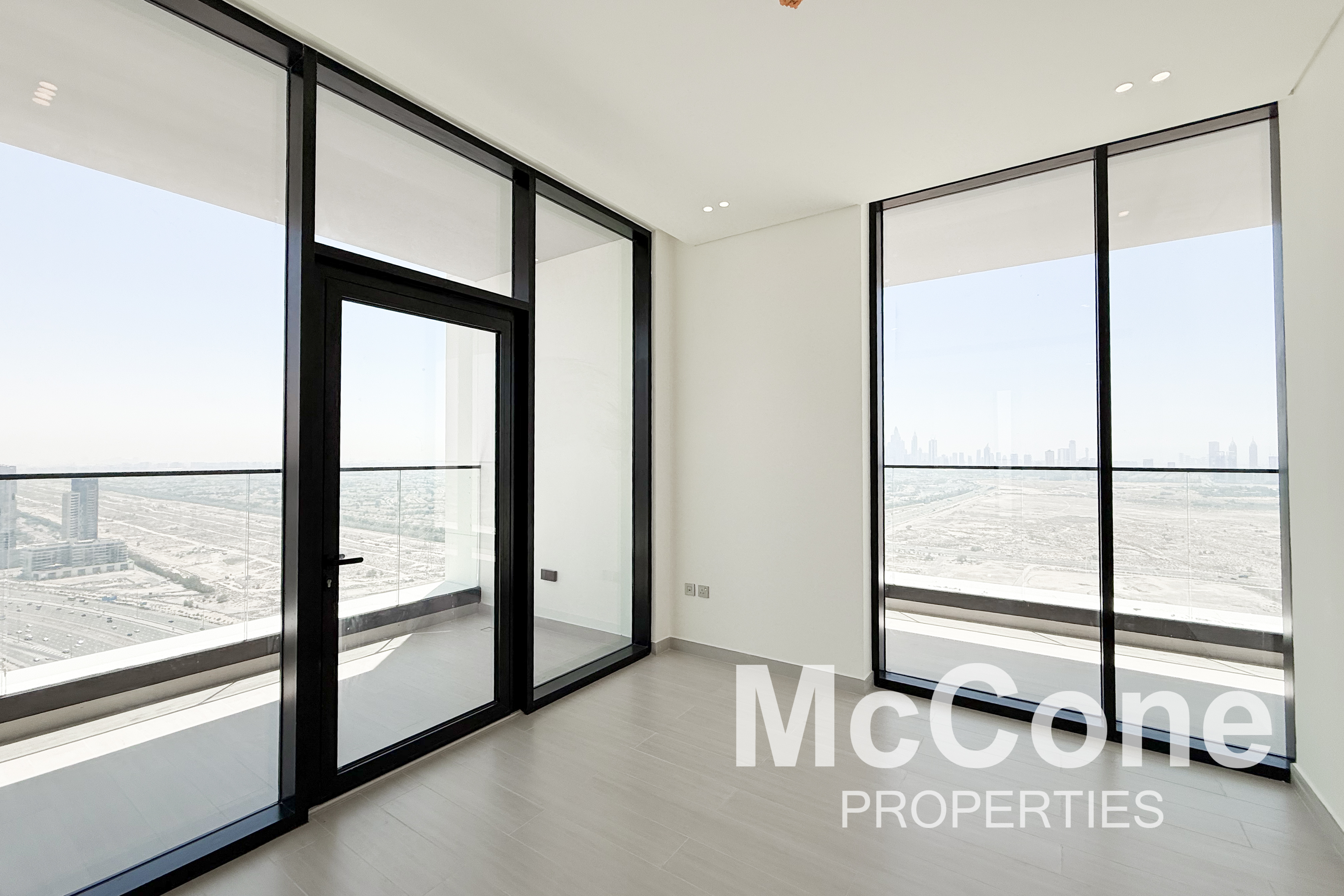 1 Bedroom Apartment for Sale in Binghatti Apex, Jumeirah Village Circle — photo 4 of 11