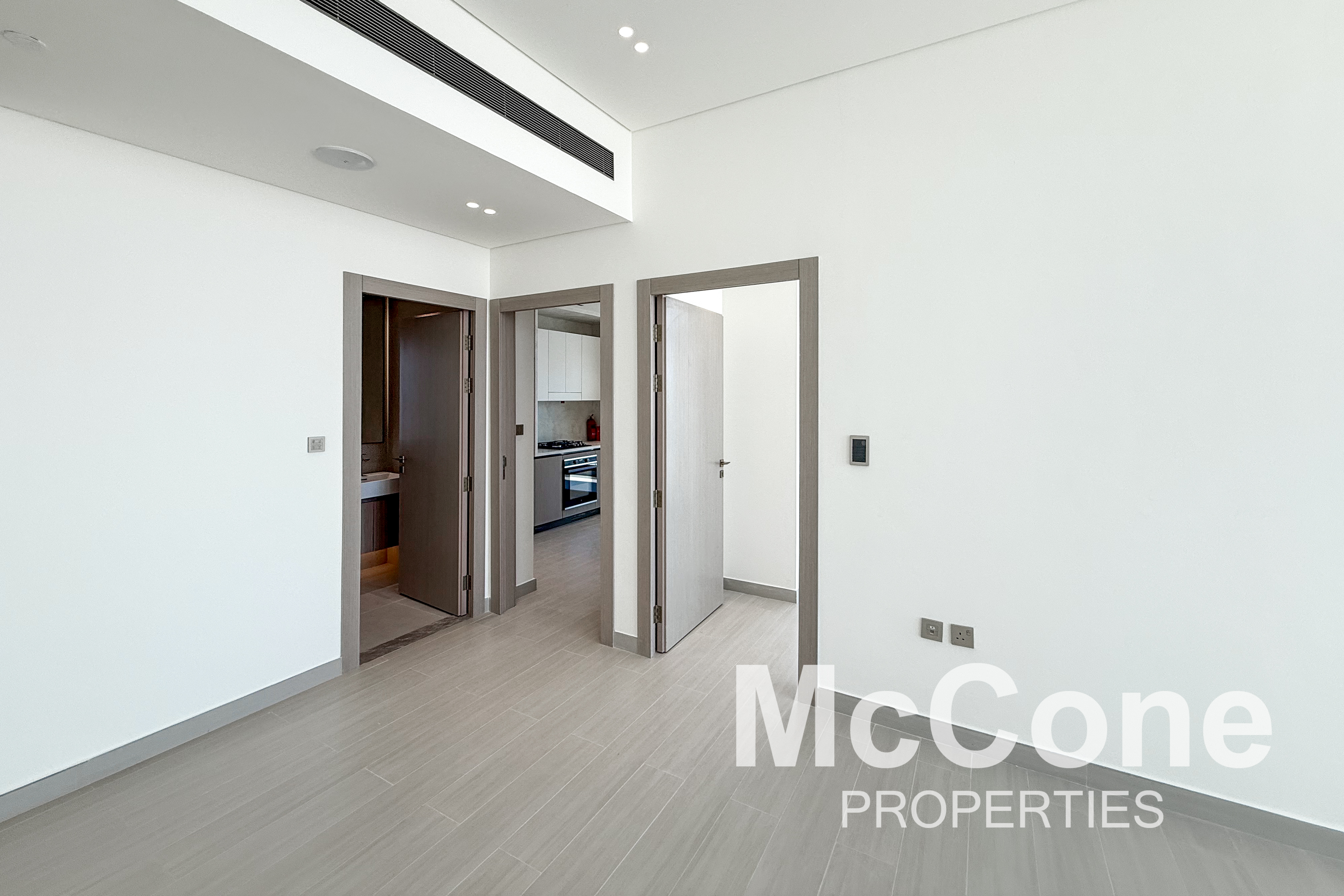 1 Bedroom Apartment for Sale in Binghatti Apex, Jumeirah Village Circle — photo 6 of 11