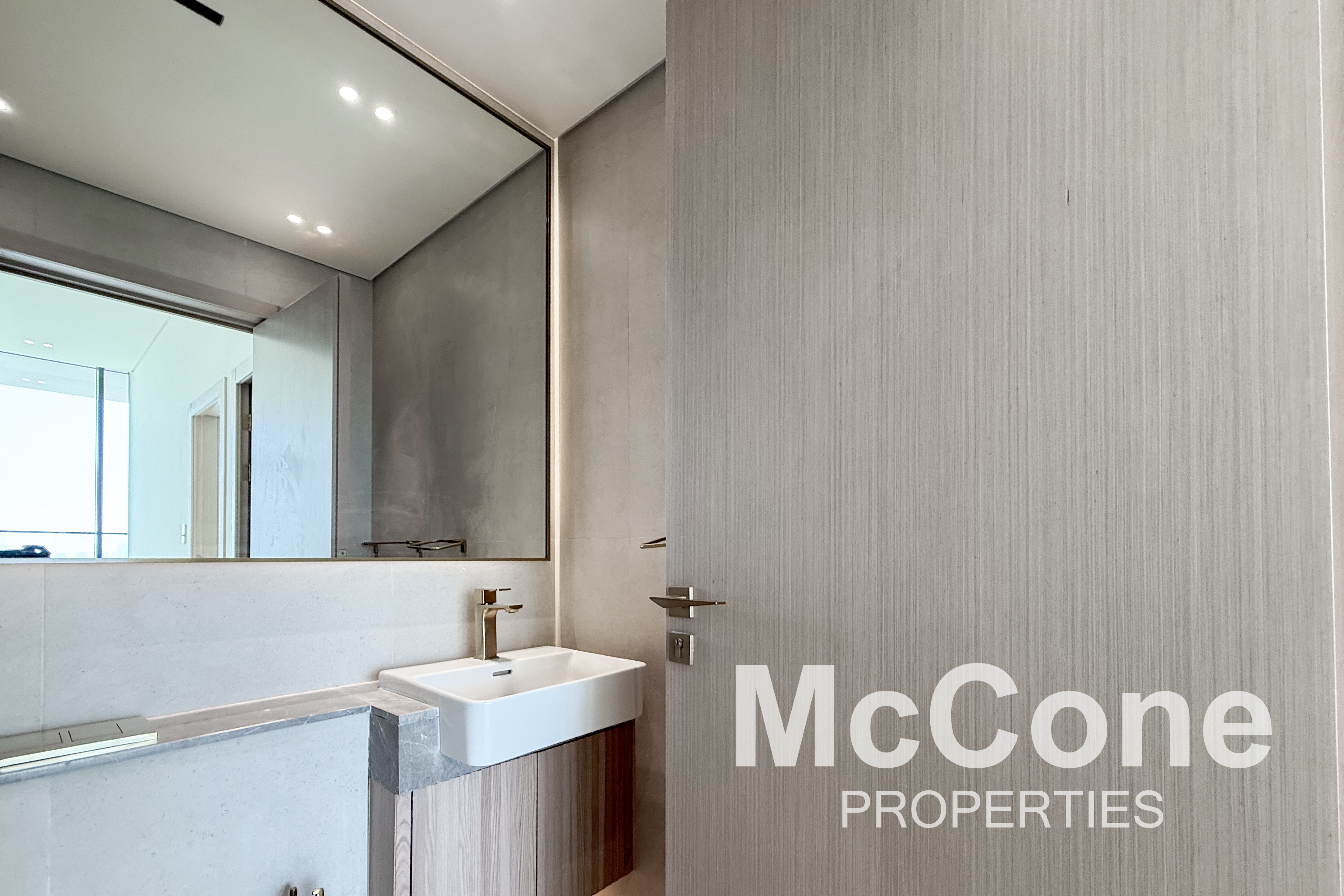 1 Bedroom Apartment for Sale in Binghatti Apex, Jumeirah Village Circle — photo 7 of 11
