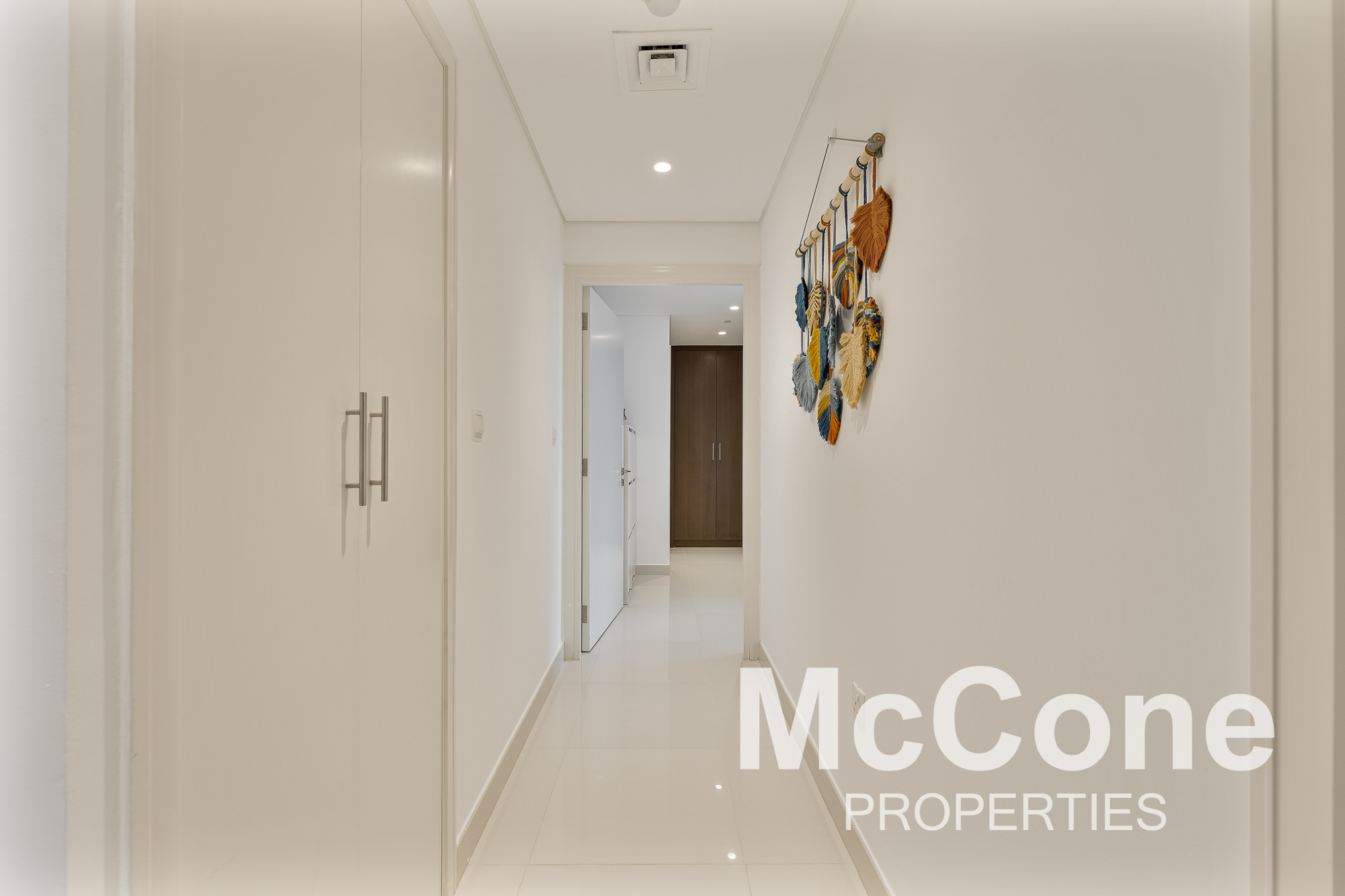 2 Bedroom Apartment for Sale in Boulevard Crescent Tower 1, Downtown Dubai — photo 8 of 22