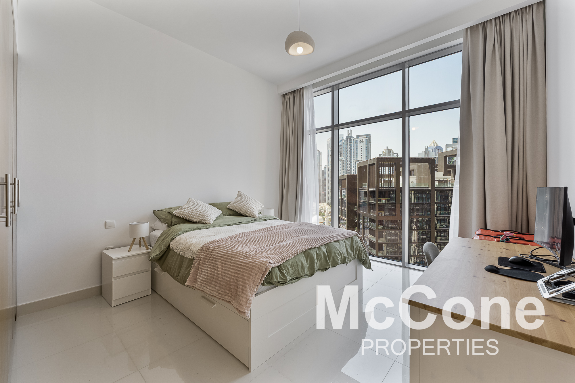 2 Bedroom Apartment for Sale in Boulevard Crescent Tower 1, Downtown Dubai — photograph 10 of 22