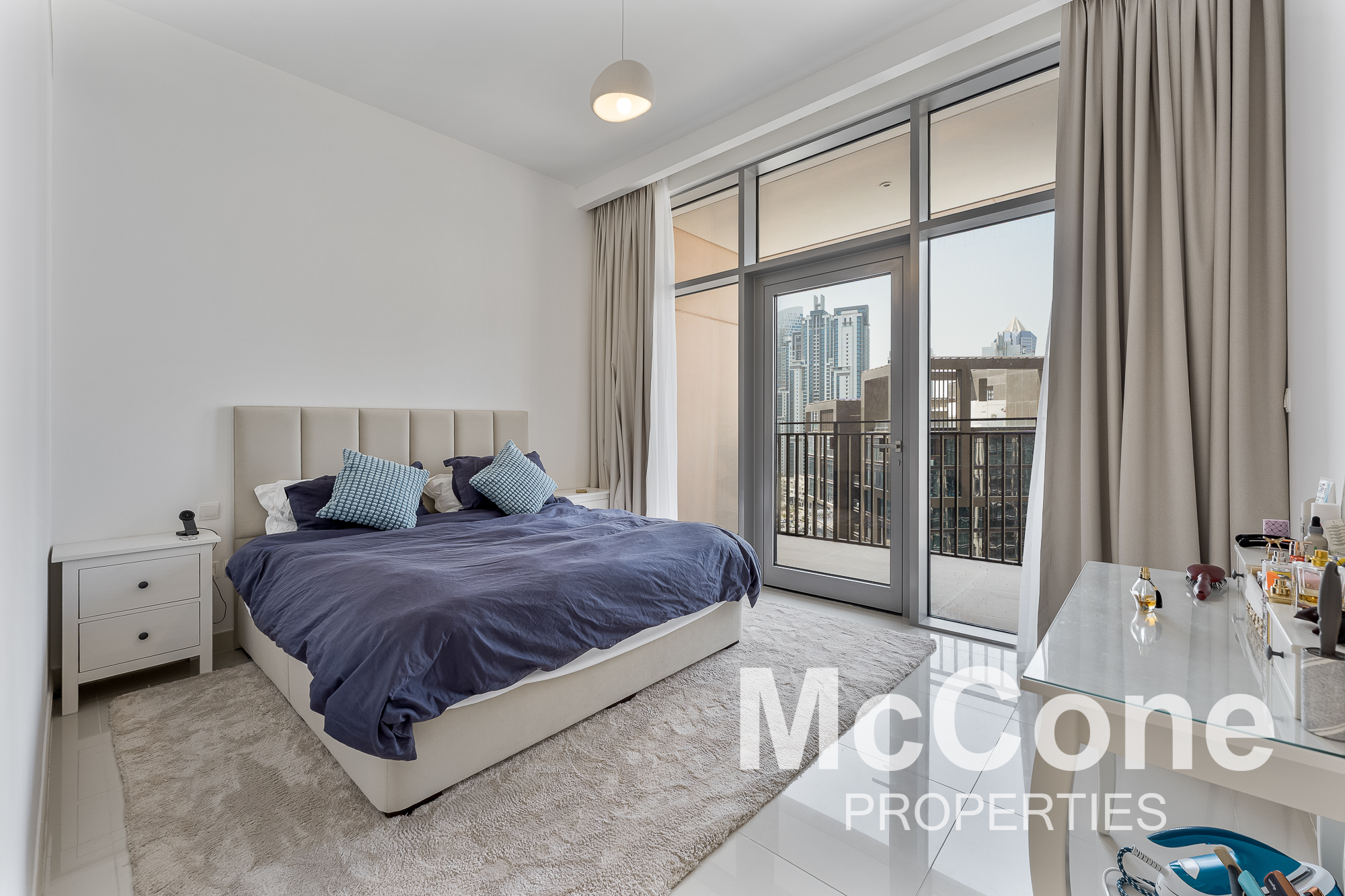 2 Bedroom Apartment for Sale in Boulevard Crescent Tower 1, Downtown Dubai — photograph 13 of 22
