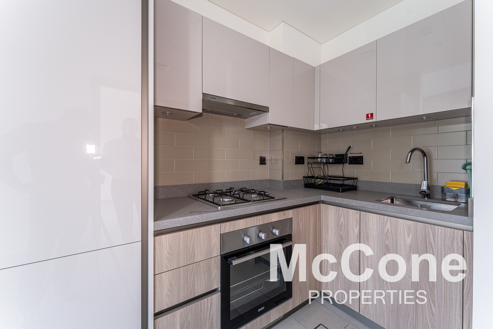 1 Bedroom Apartment for Sale in Sobha Hartland Waves Opulence, Mohammed Bin Rashid City — photo 4 of 10