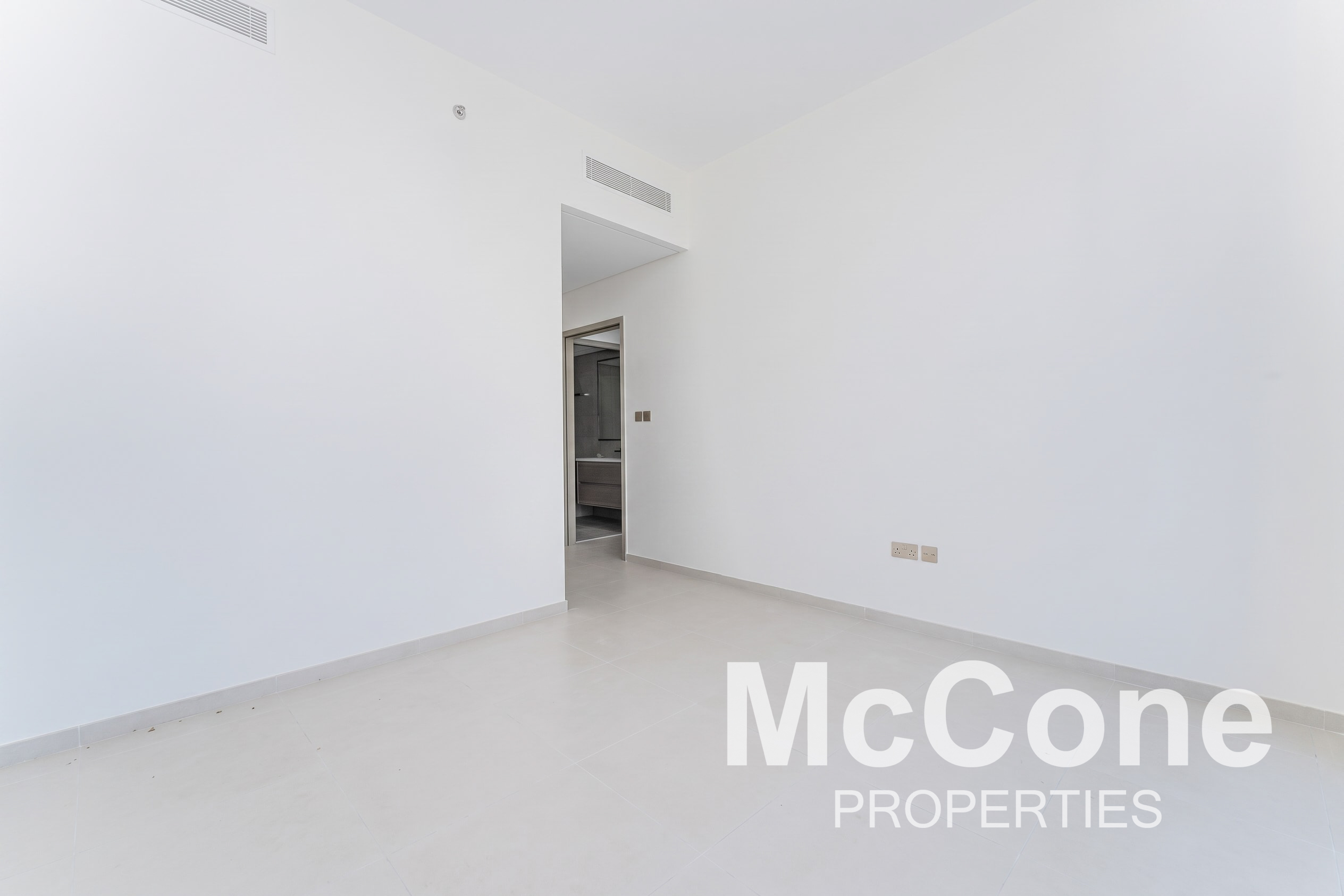 2 Bedroom Apartment for Sale in Grande, Downtown Dubai — photograph 13 of 19