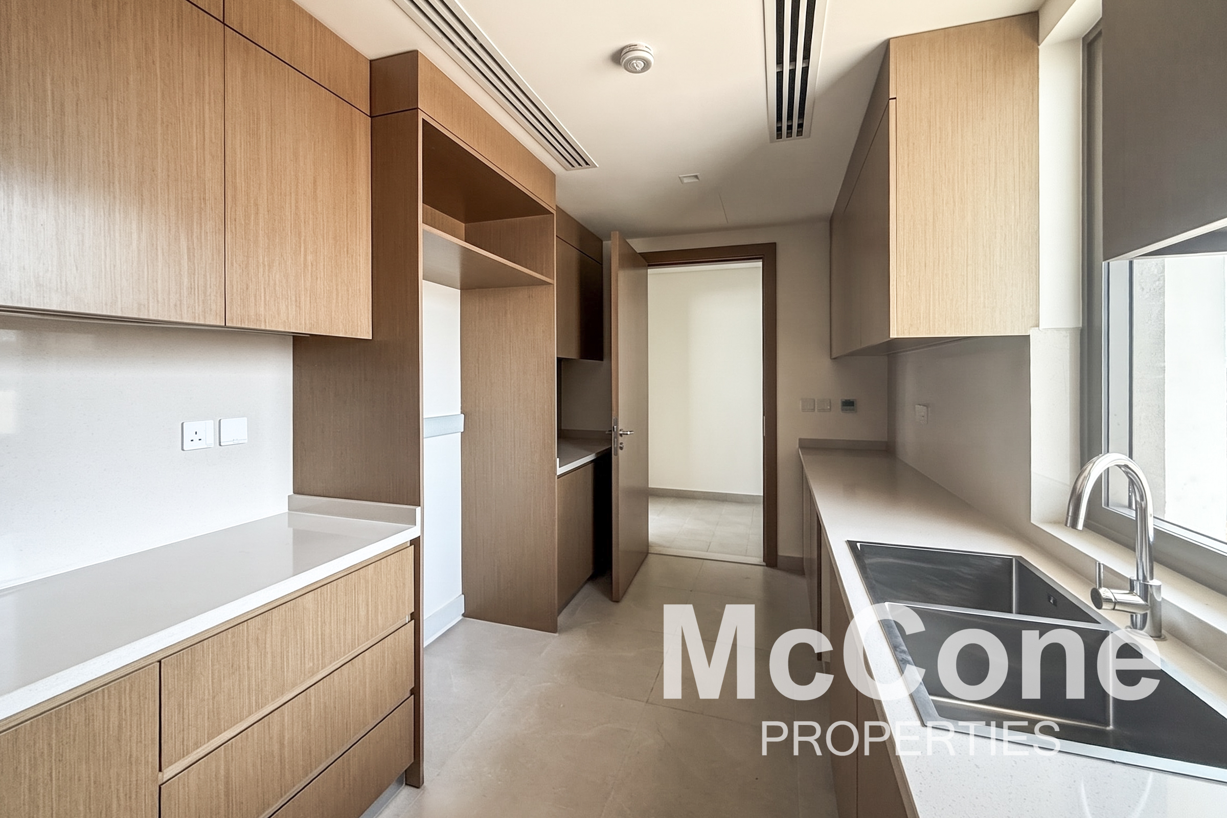 5 Bedroom Villa for Sale in Tilal Al Furjan, Al Furjan — photo 6 of 30