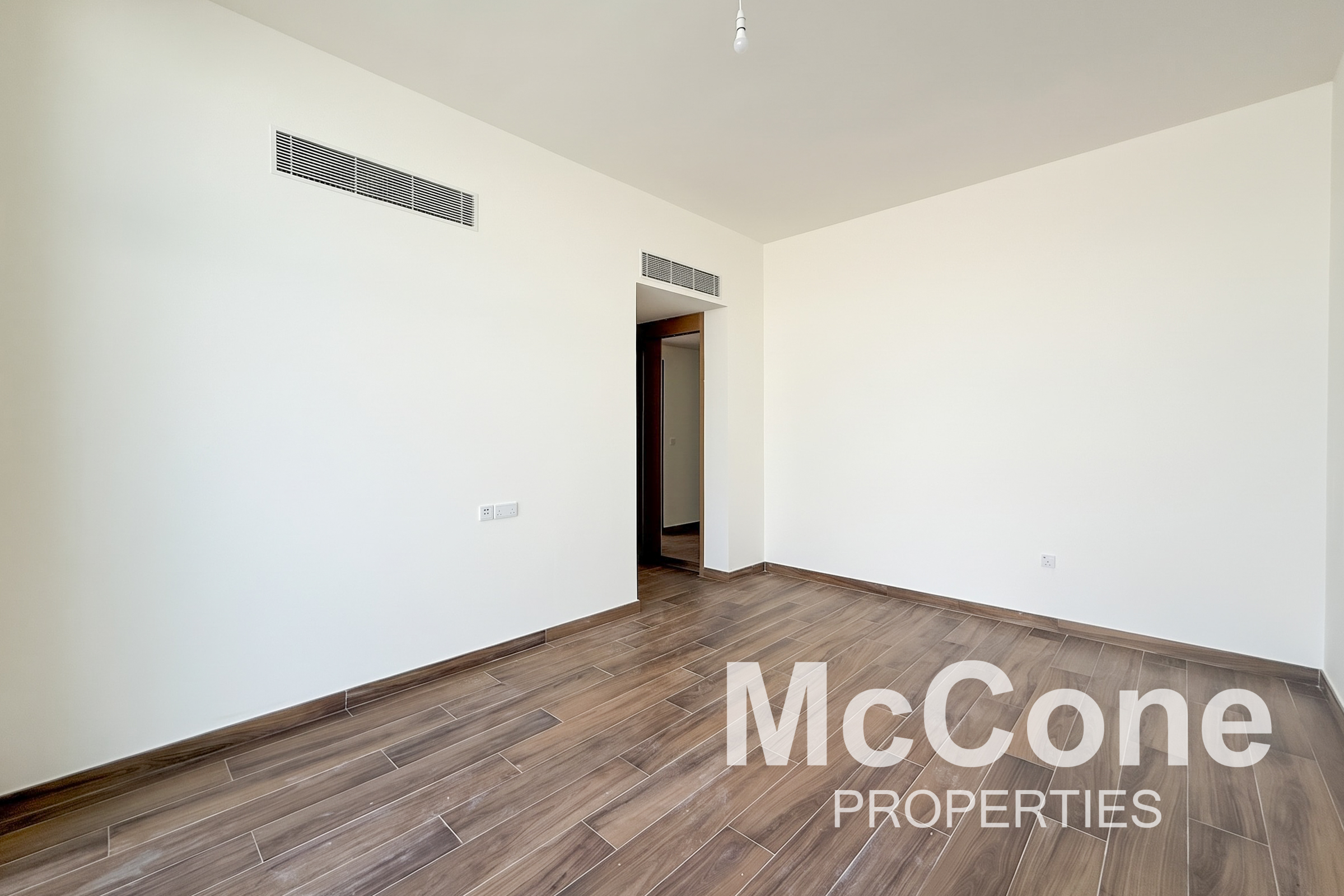 5 Bedroom Villa for Sale in Tilal Al Furjan, Al Furjan — photograph 17 of 30