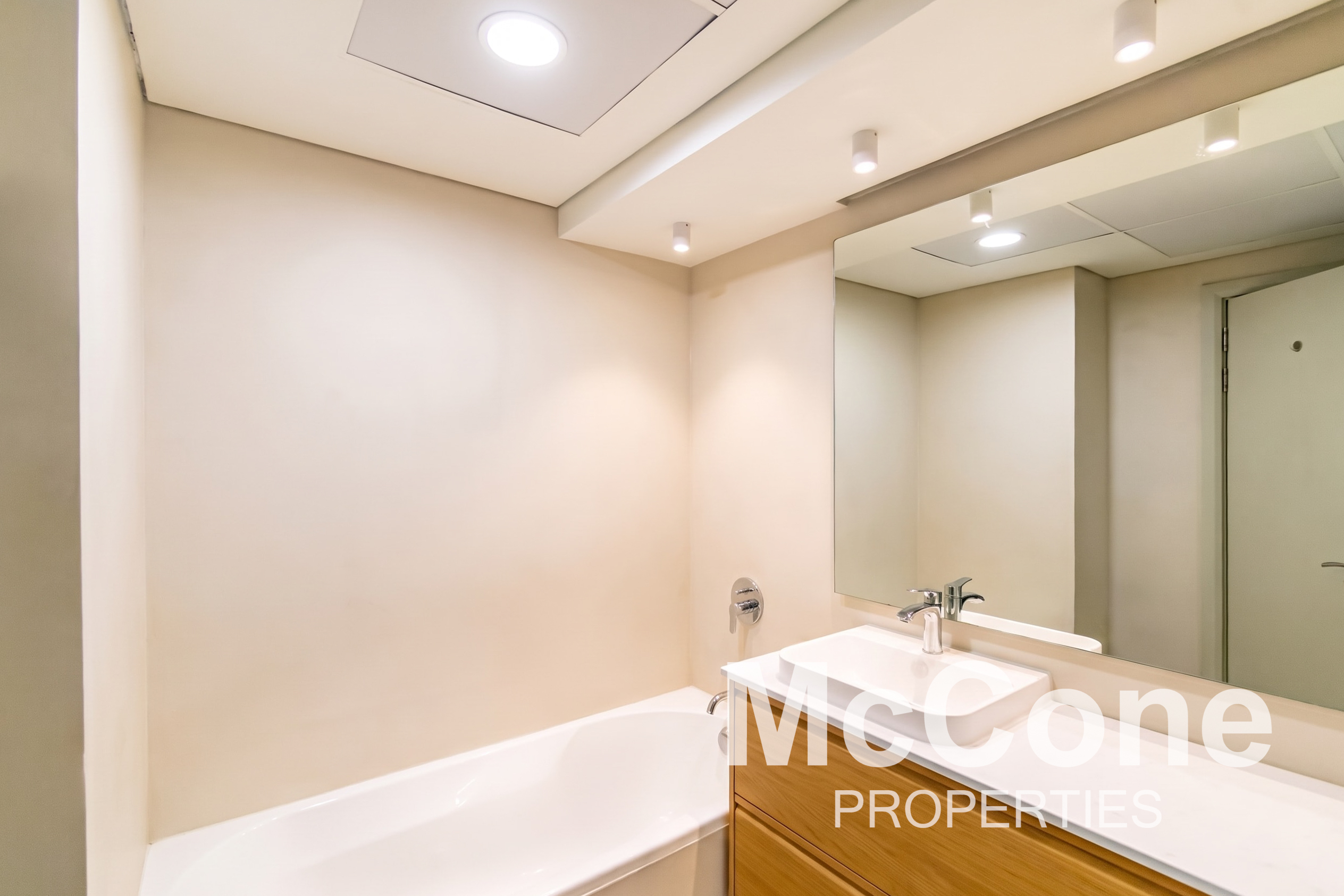 2 Bedroom Apartment for Sale in The Lofts East, Downtown Dubai — photograph 11 of 18