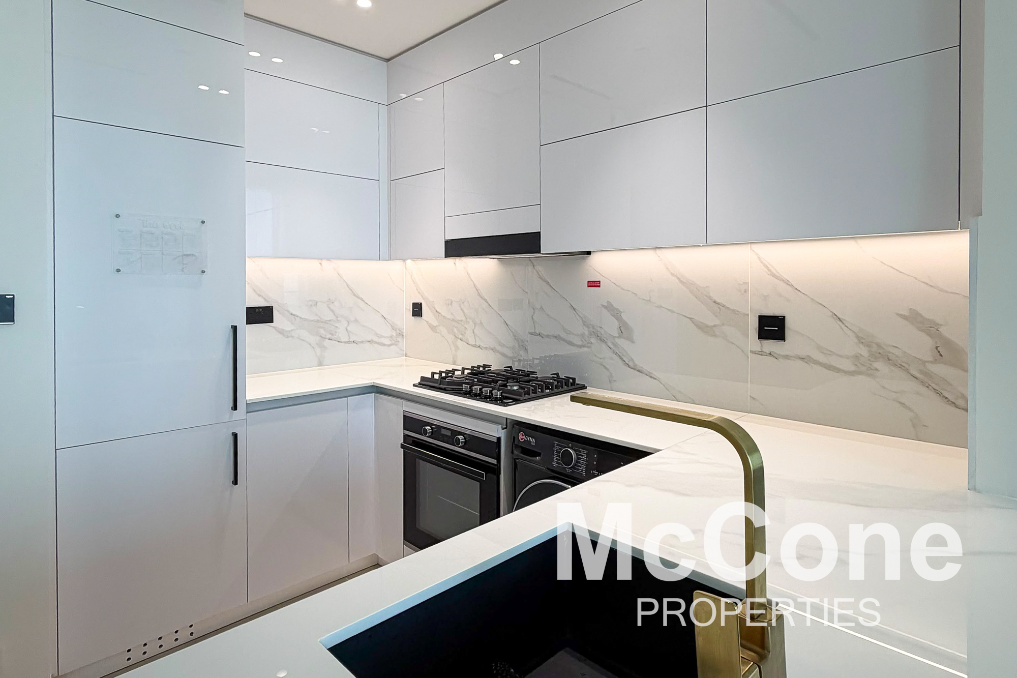 1 Bedroom Apartment for Sale in Binghatti Tulip, Jumeirah Village Circle — photo 7 of 18
