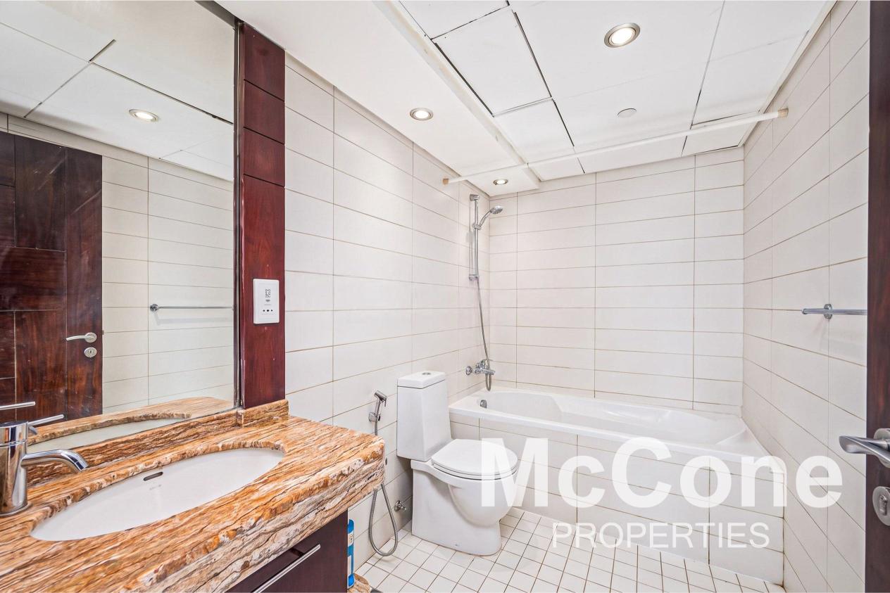 1 Bedroom Apartment for Sale in Burj Views B, Downtown Dubai — photo 9 of 12