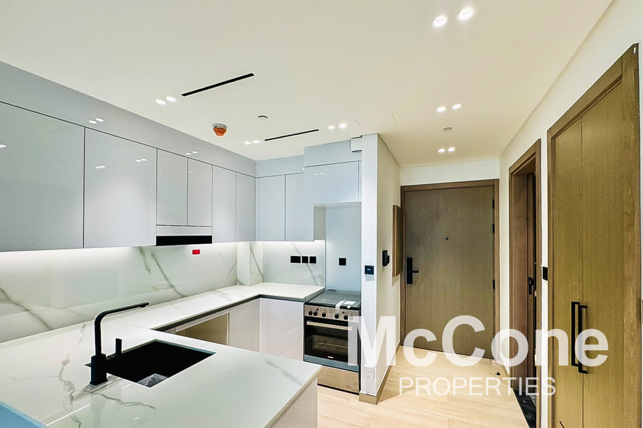 1 Bedroom Apartment for Sale in Binghatti Emerald, Jumeirah Village Circle — photo 5 of 12