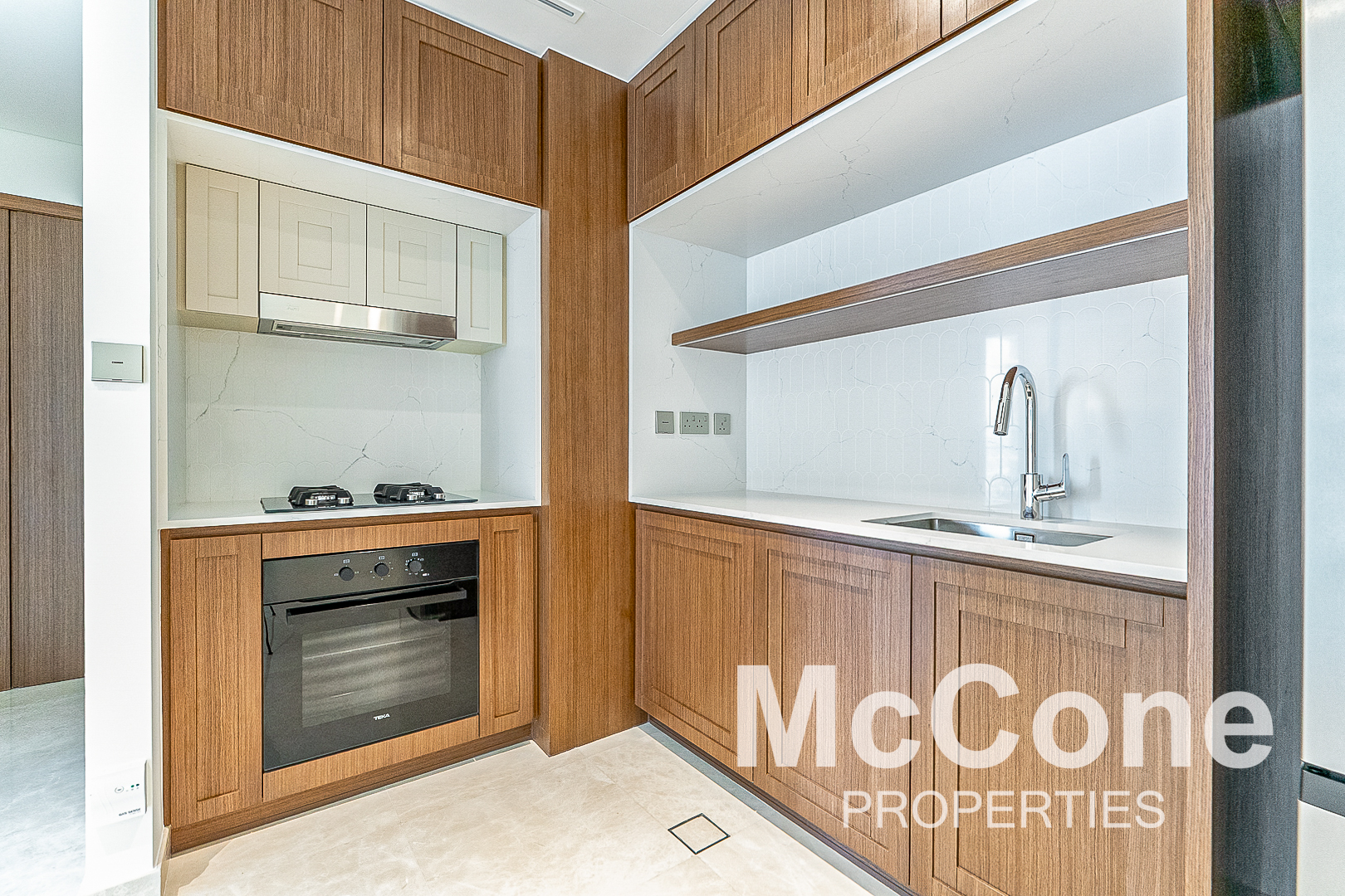 1 Bedroom Apartment for Sale in Palace Beach Residence Tower 2, Dubai Harbour — photo 4 of 12