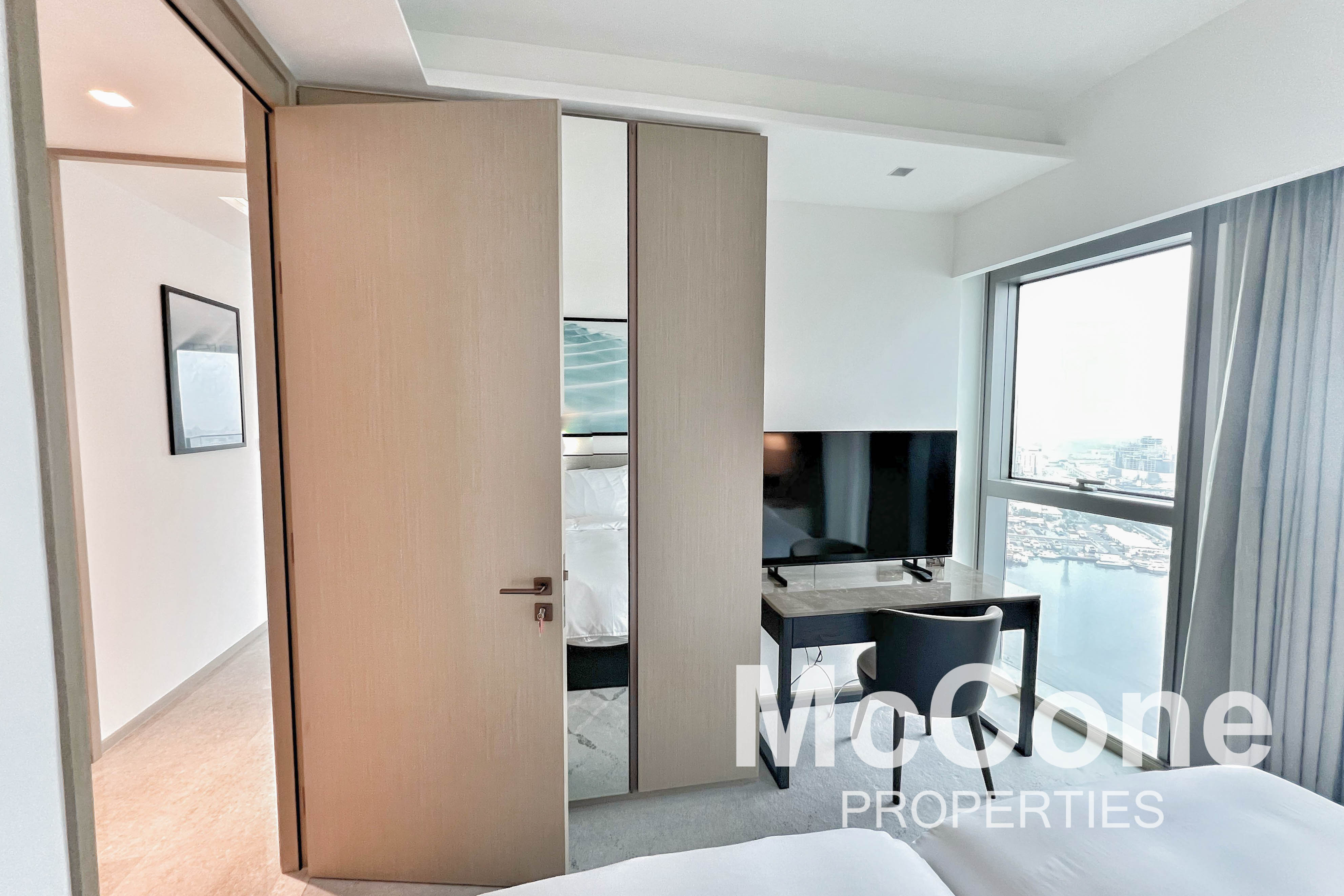 2 Bedroom Apartment for Sale in Address Harbour Point Tower 1, Dubai Creek Harbour (The Lagoons) — photo 8 of 12