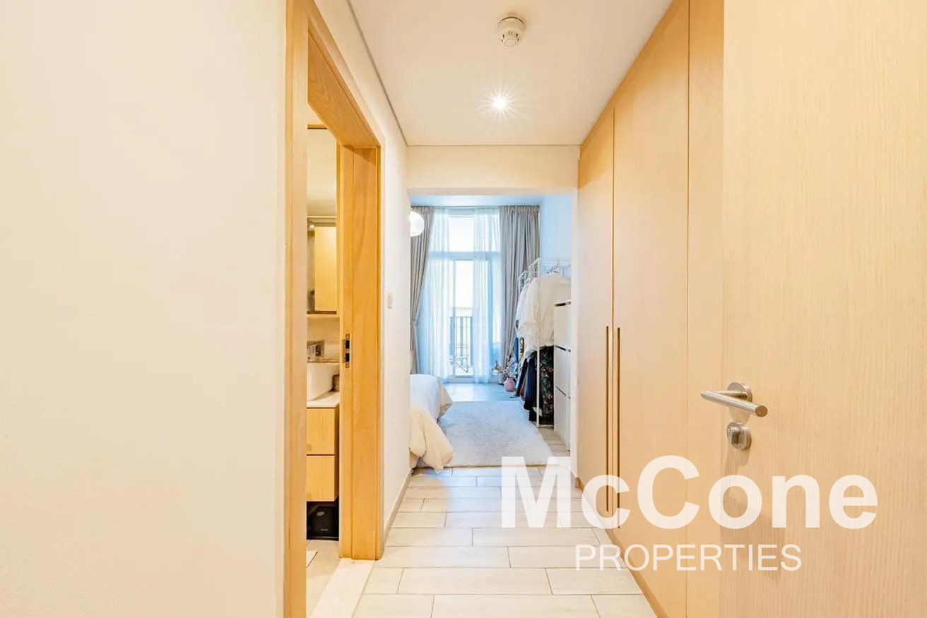 2 Bedroom Apartment for Sale in Belgravia, Jumeirah Village Circle — photo 5 of 13