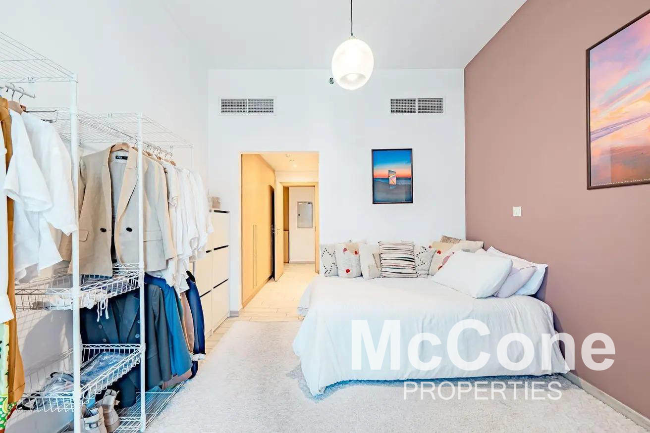 2 Bedroom Apartment for Sale in Belgravia, Jumeirah Village Circle — photograph 10 of 13