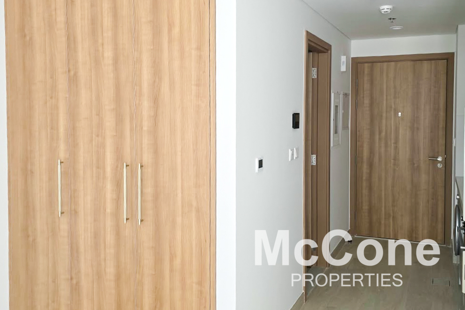 Studio Apartment for Sale in Azizi Riviera Beachfront Tower A, Meydan — photo 6 of 10