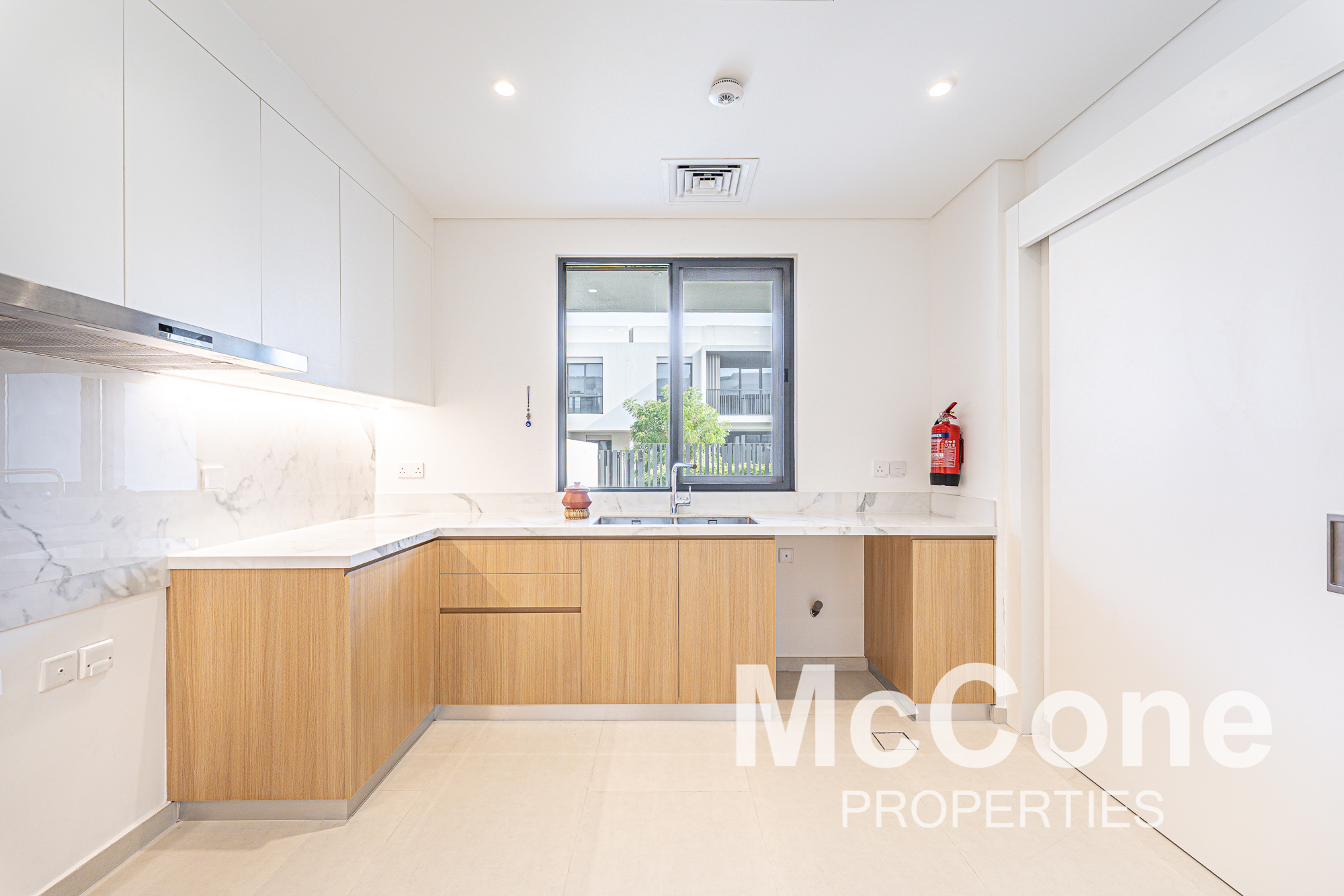 3 Bedroom Townhouse for Sale in Jebel Ali Village Townhouses, Jebel Ali — photo 5 of 30