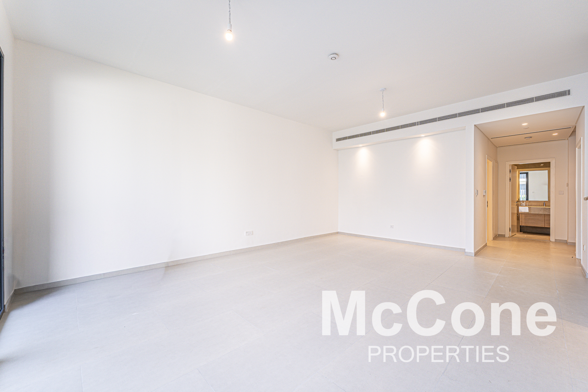 3 Bedroom Townhouse for Sale in Jebel Ali Village Townhouses, Jebel Ali — photo 3 of 30