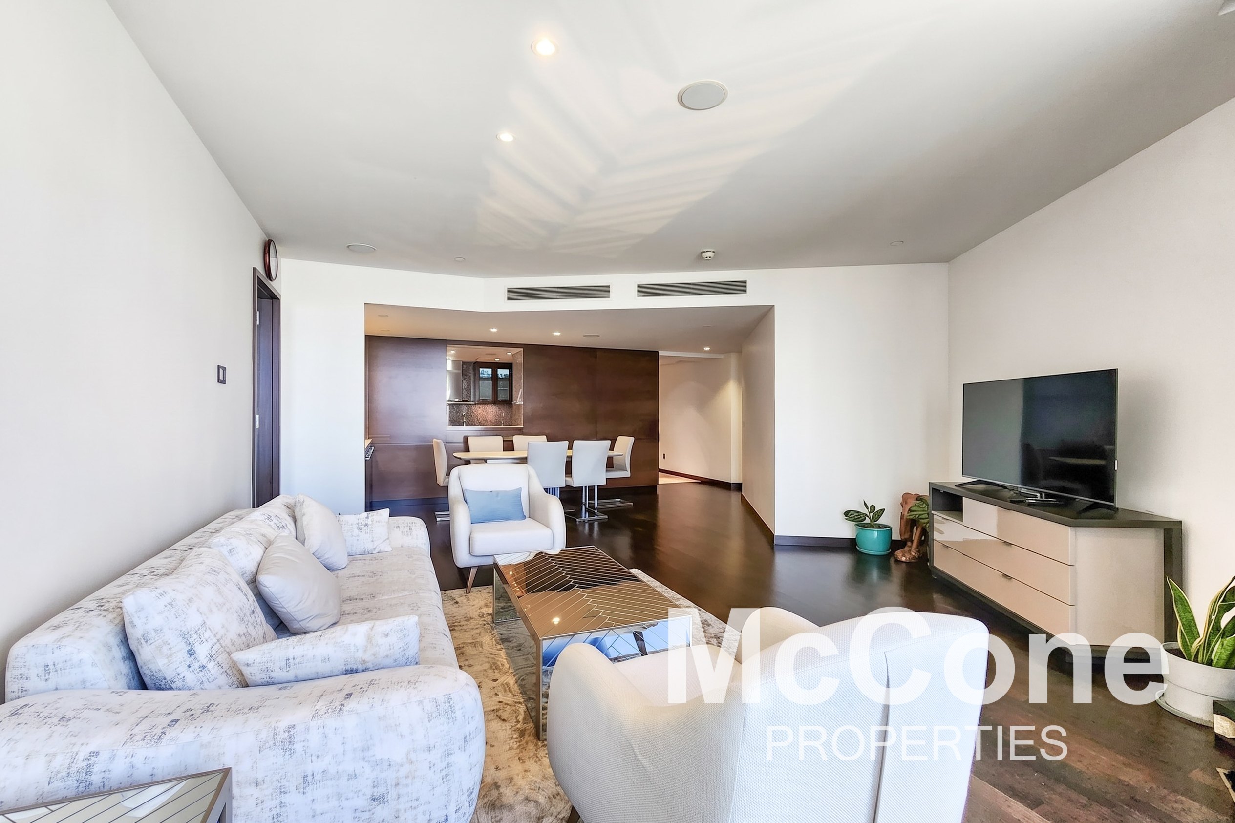 2 Bedroom Apartment for Sale in Burj Khalifa, Downtown Dubai — photo 2 of 11