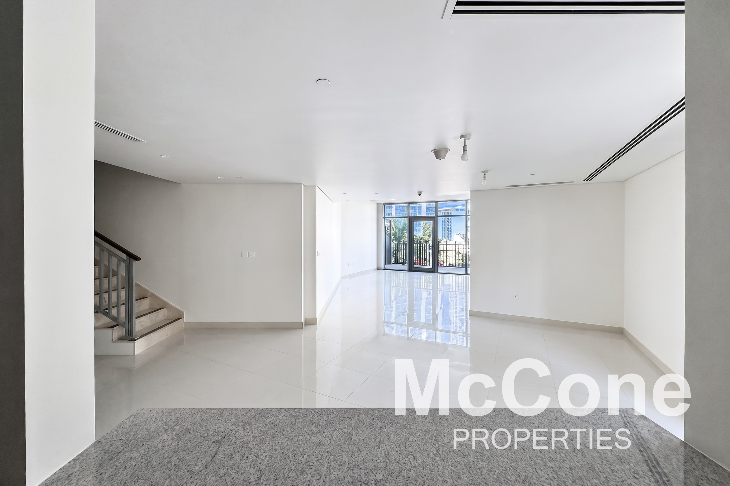 2 Bedroom Apartment for Sale in BLVD Crescent Podium, Downtown Dubai — photo 4 of 18