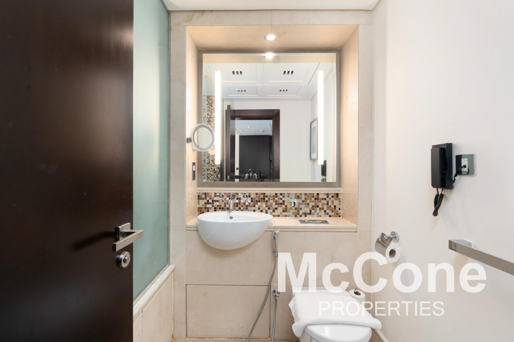 Studio Apartment for Sale in Burj Lake Hotel - The Address DownTown, Downtown Dubai — photograph 17 of 19
