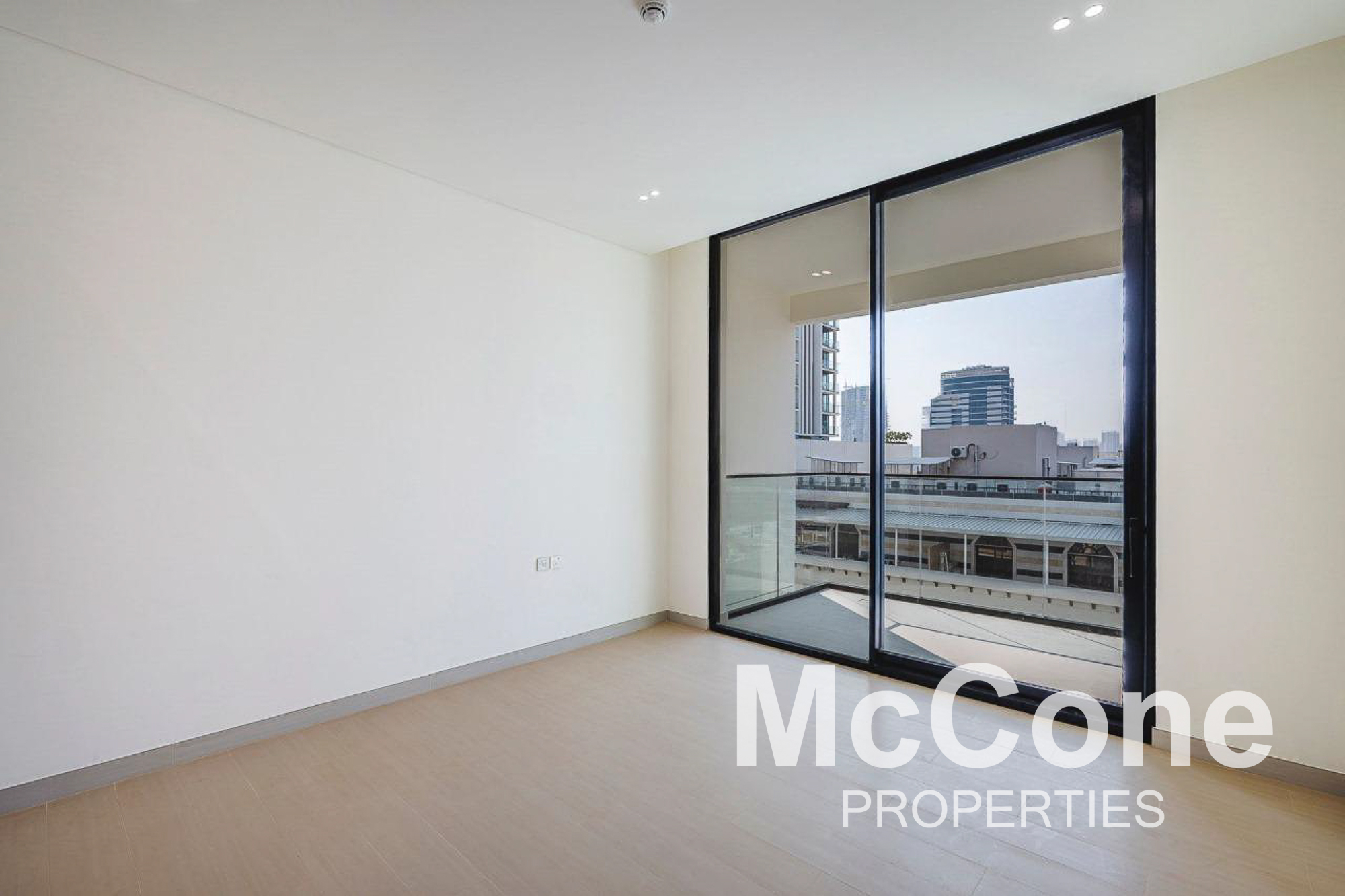 Studio Apartment for Sale in Binghatti Phoenix, Jumeirah Village Circle — photo 2 of 13