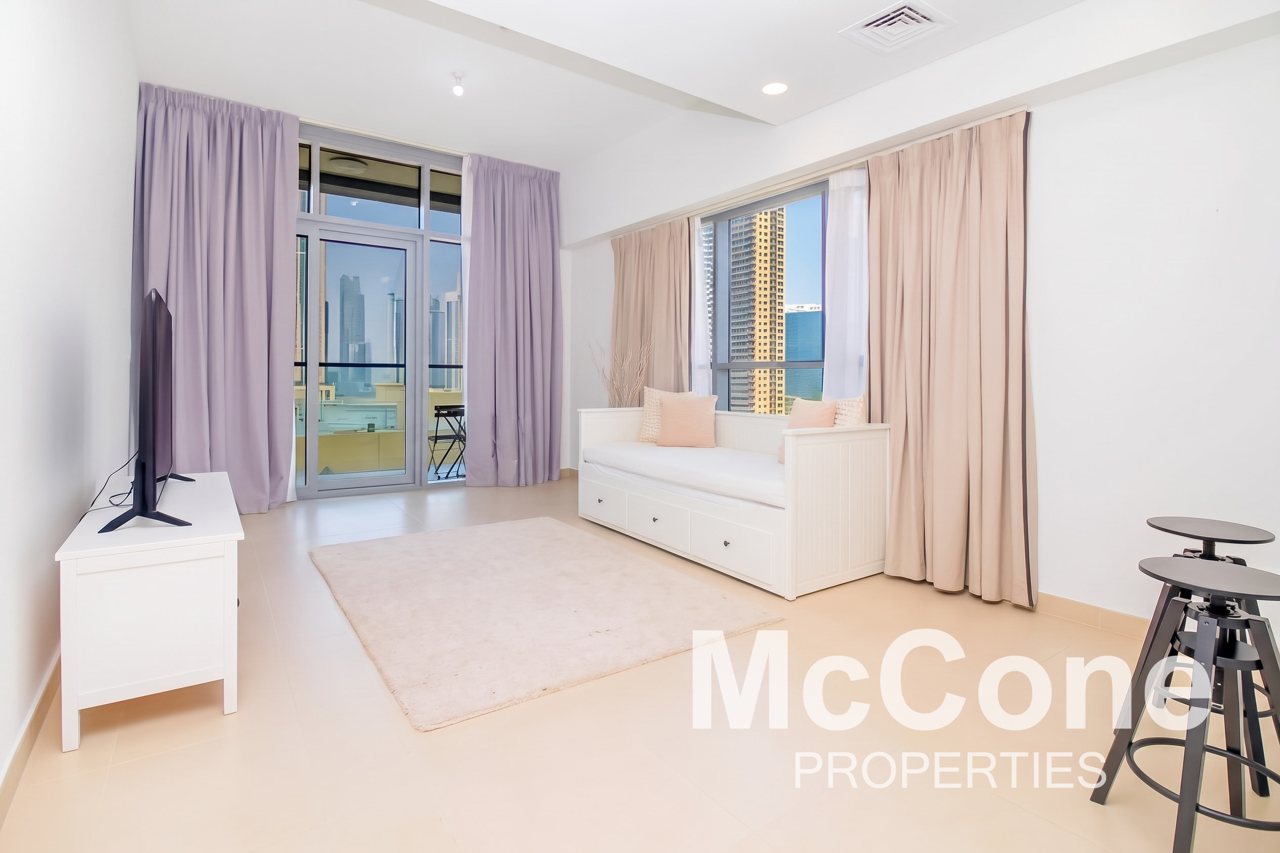 1 Bedroom Apartment for Sale in Bellevue Tower 2, Downtown Dubai — photo 2 of 12